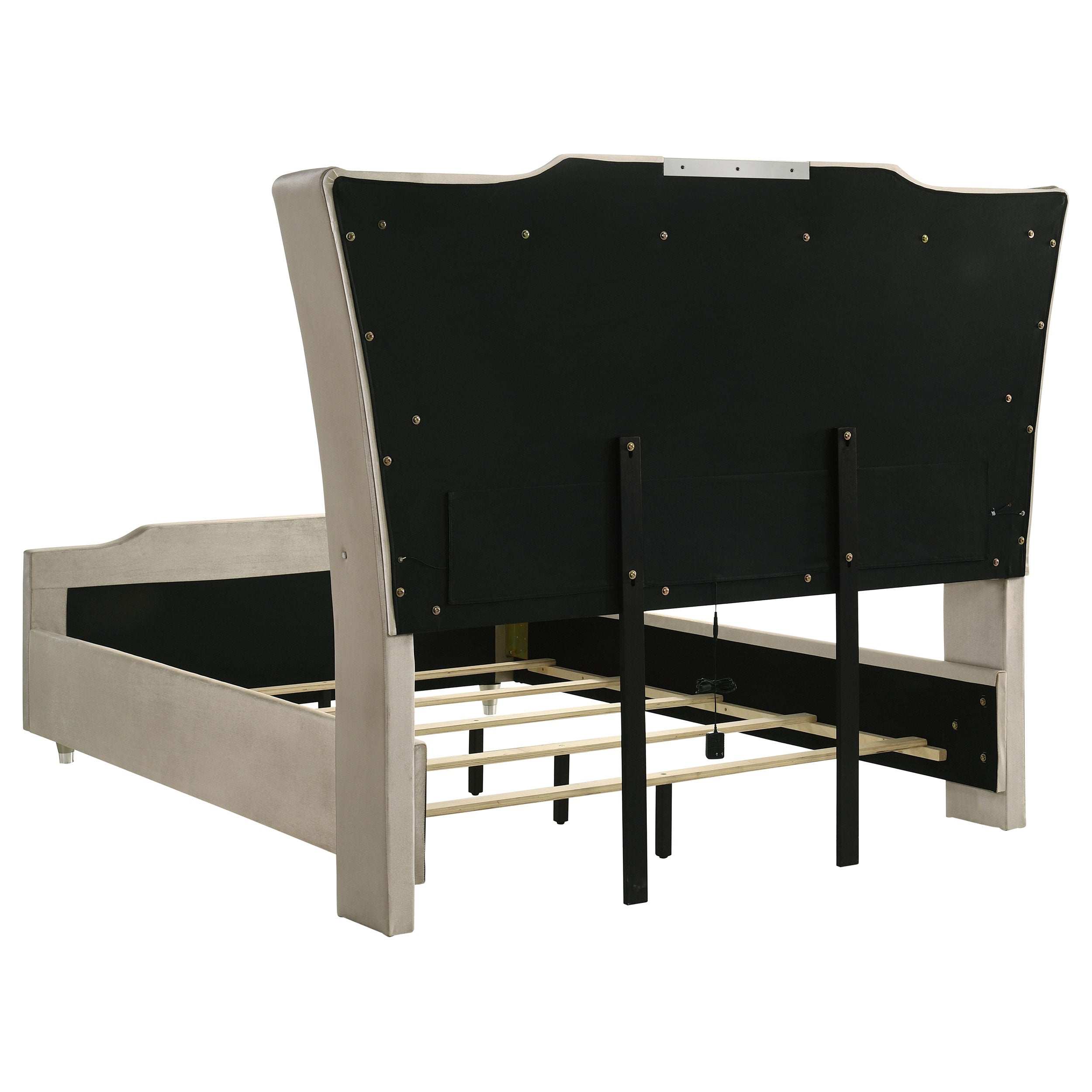 Lorient 4-piece Queen Bedroom Set Ivory and Camel — view 4