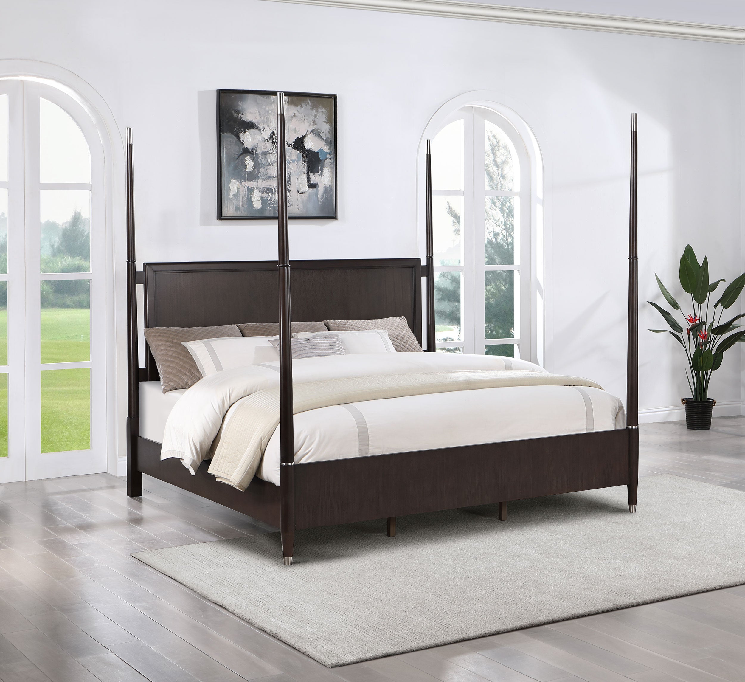 Emberlyn Wood Queen Poster Bed Brown — view 2