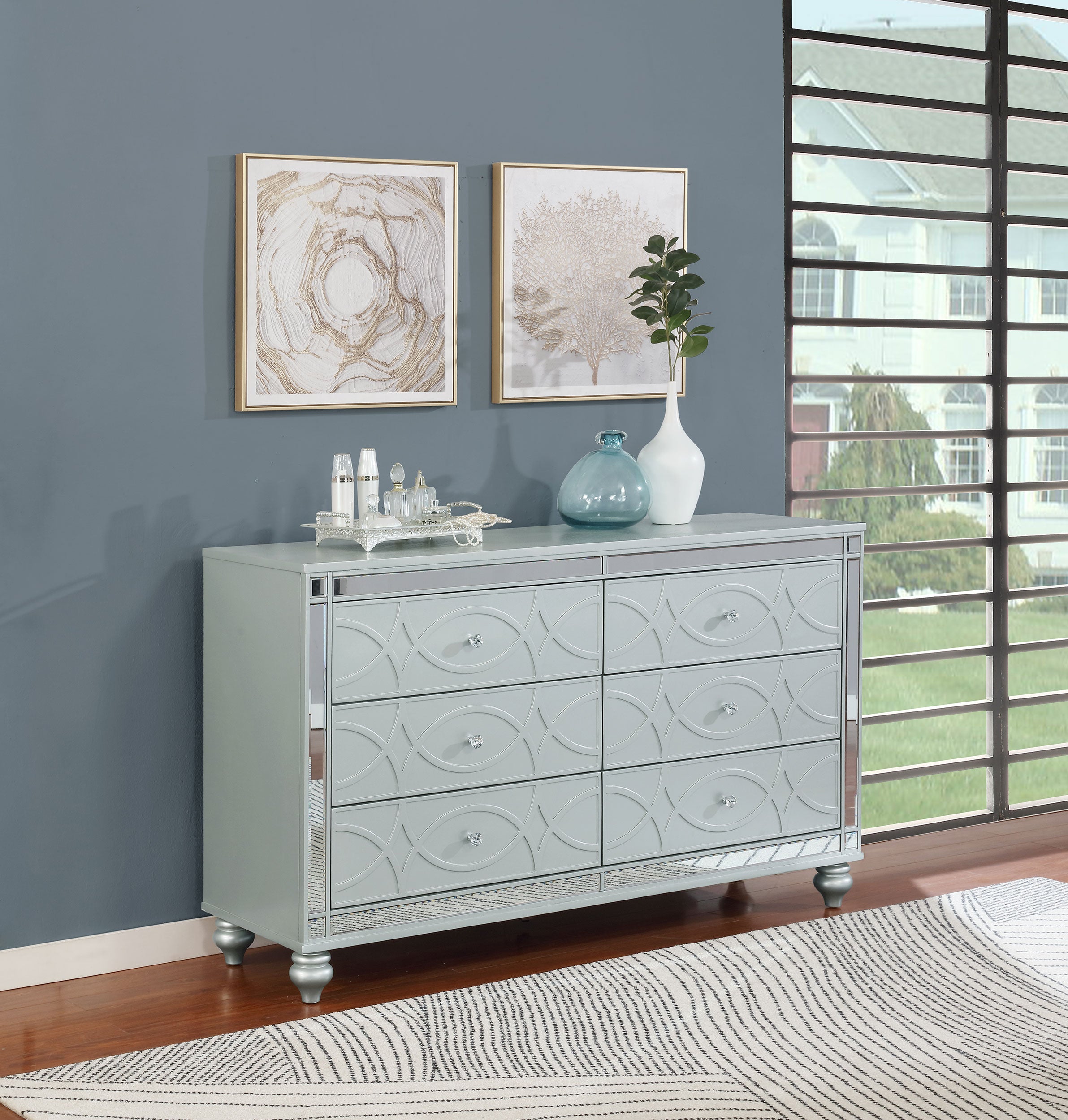 Gunnison 6-drawer Dresser Silver Metallic — view 2
