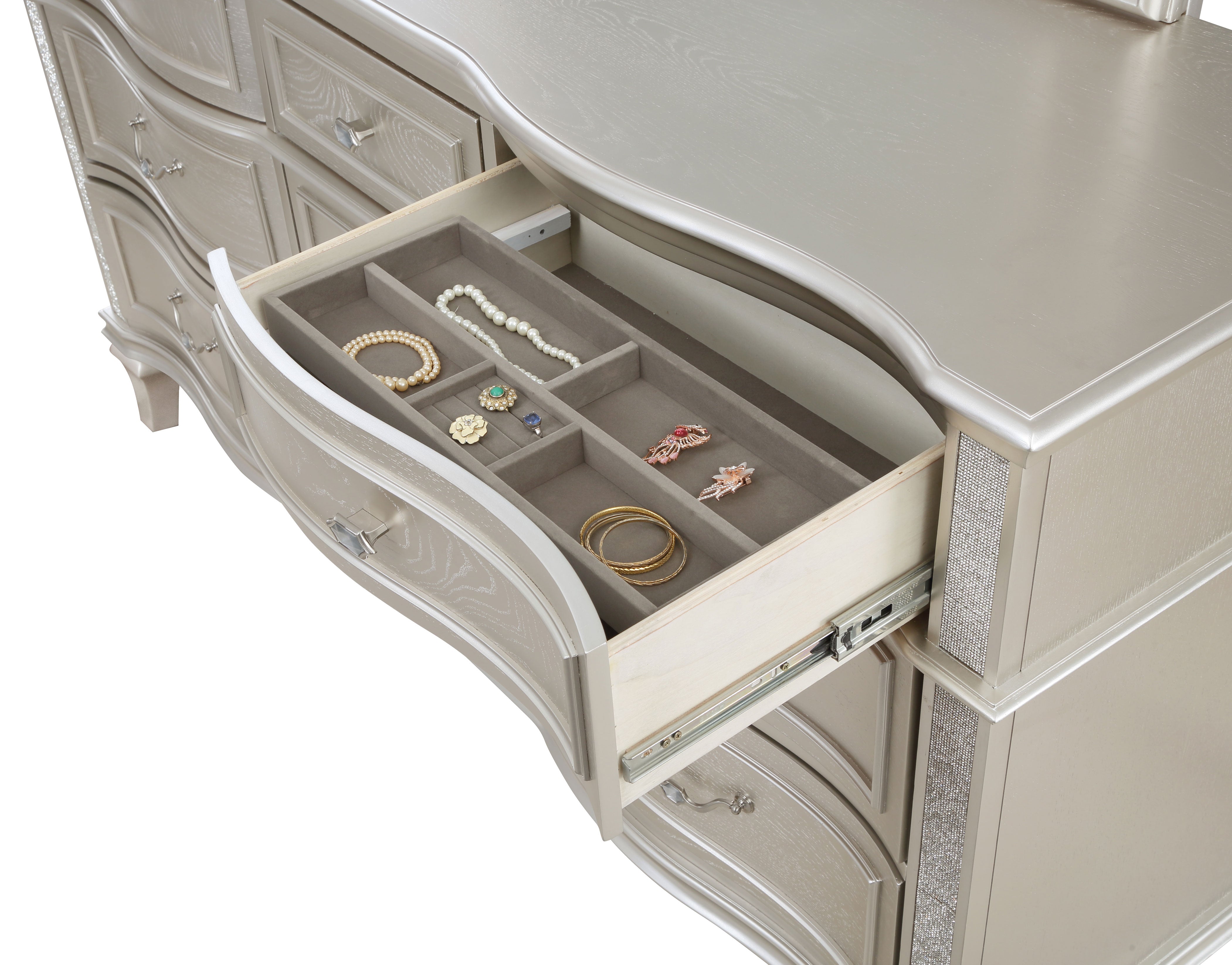Evangeline 9-drawer Dresser Silver Oak — view 10