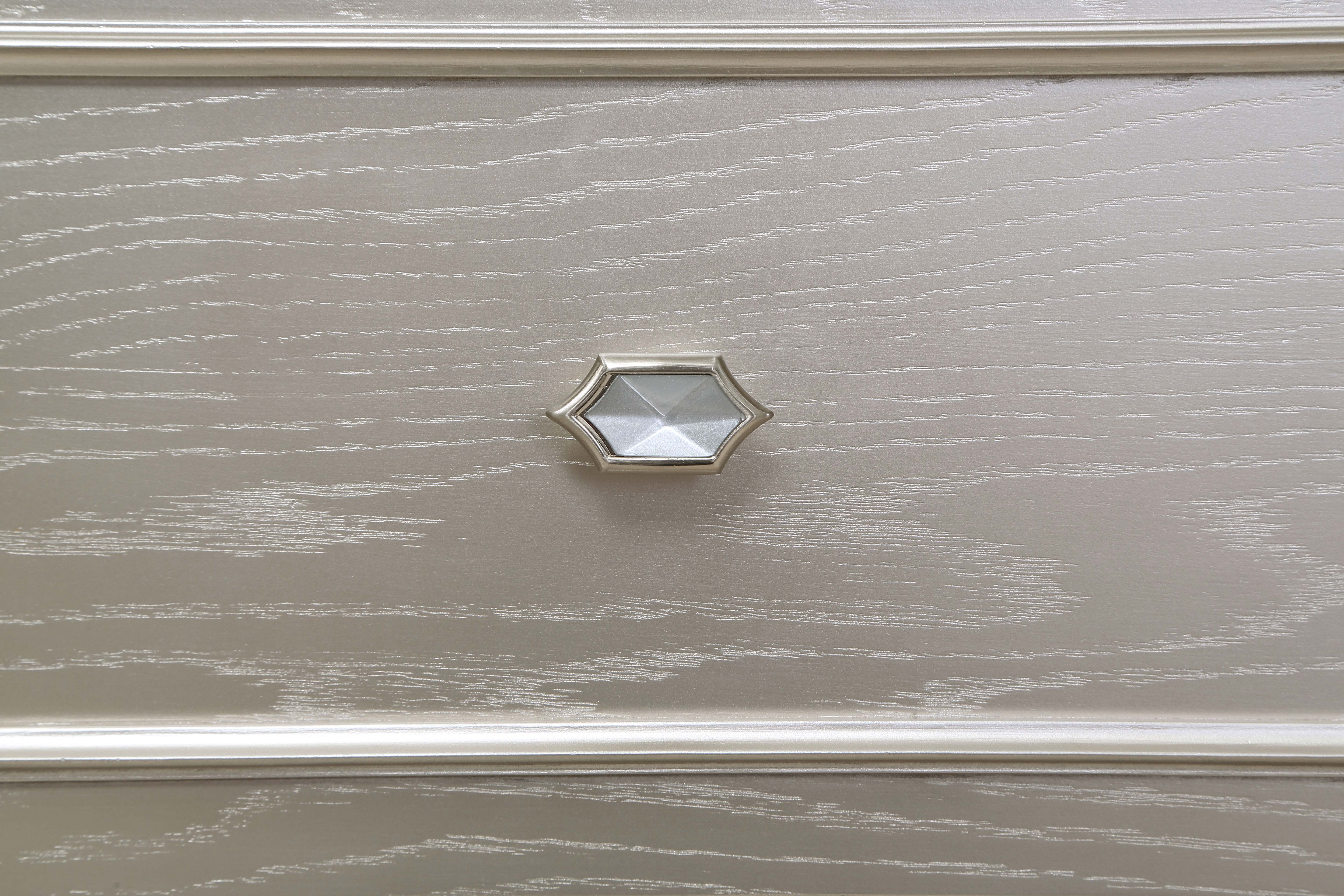 Evangeline 6-drawer Bedroom Chest Silver Oak — view 11