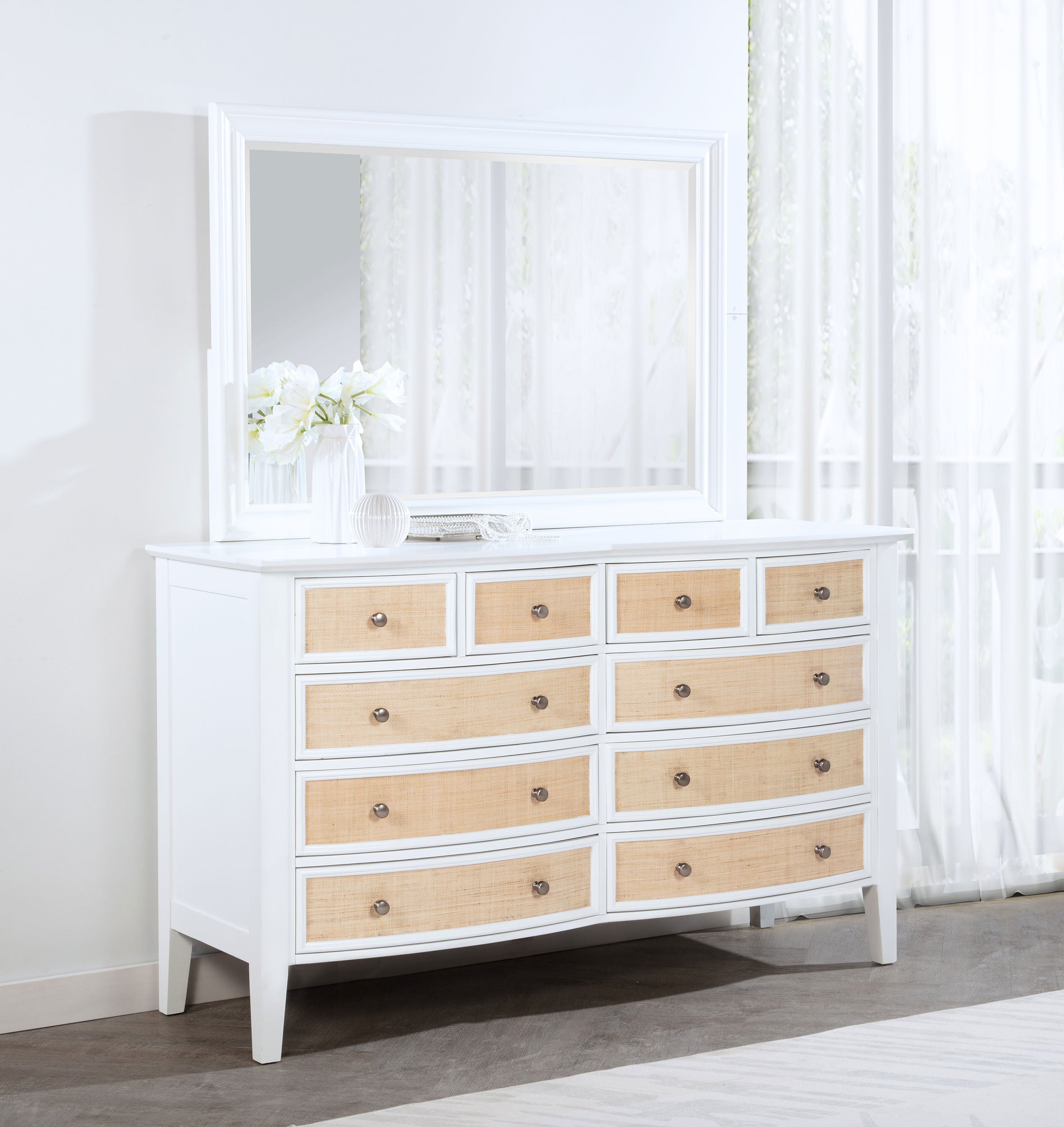 Bexhill 10-drawer Dresser and Mirror White — view 2
