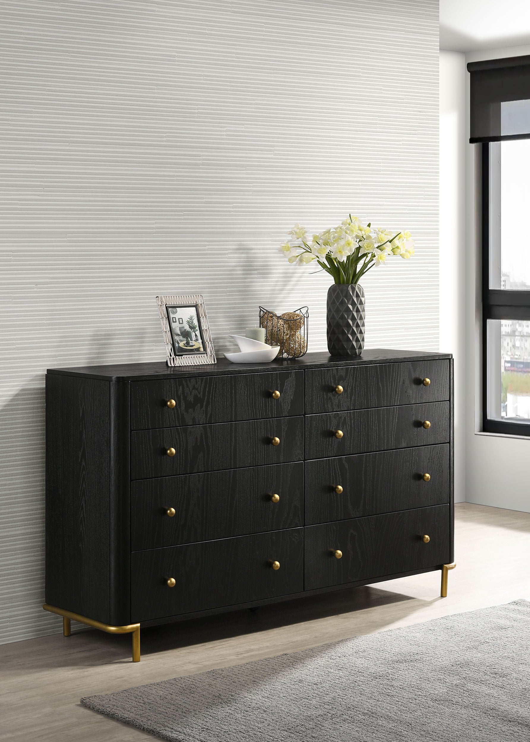 Arini 8-drawer Dresser Black — view 2