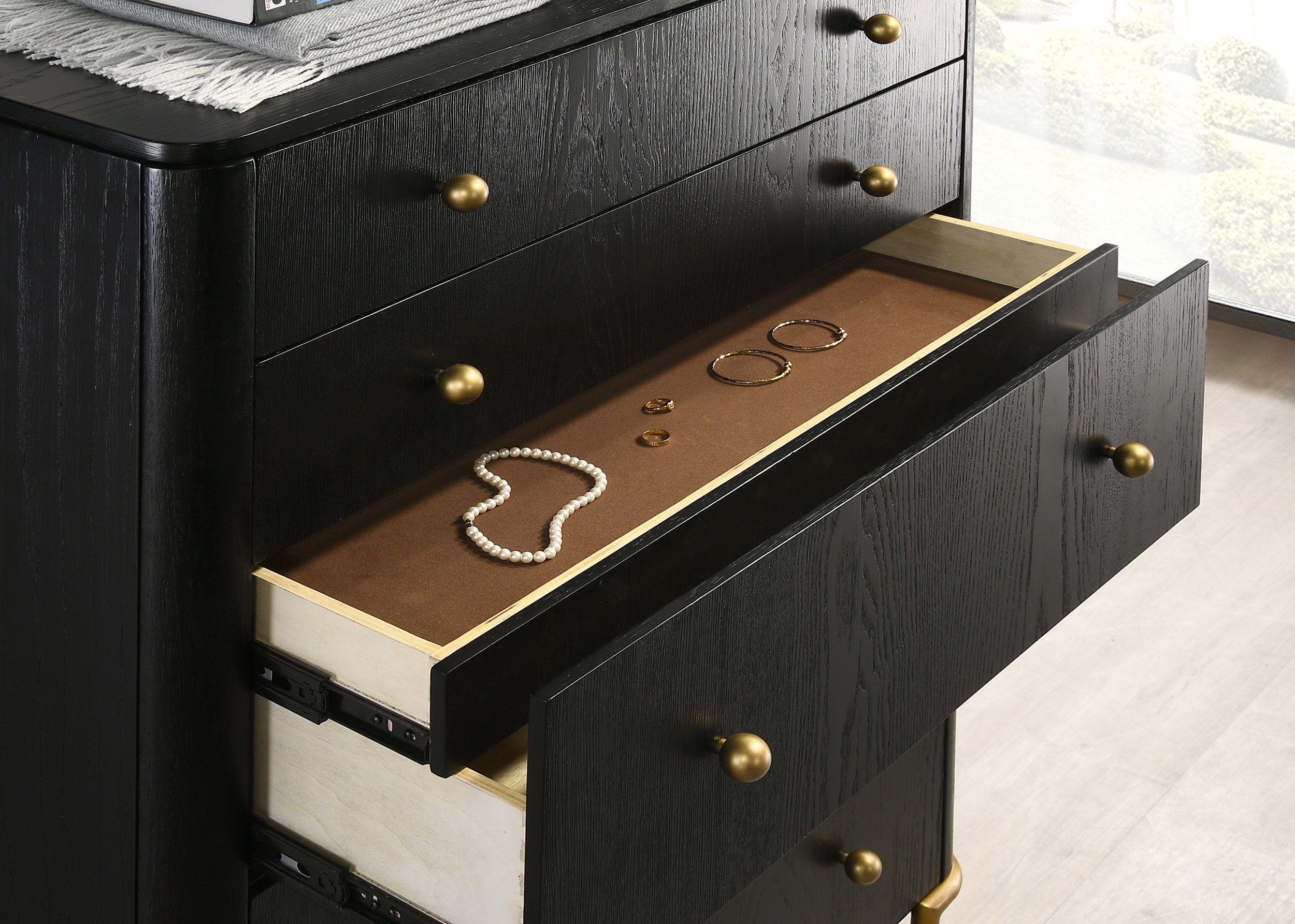 Arini 5-drawer Bedroom Chest Black — view 10