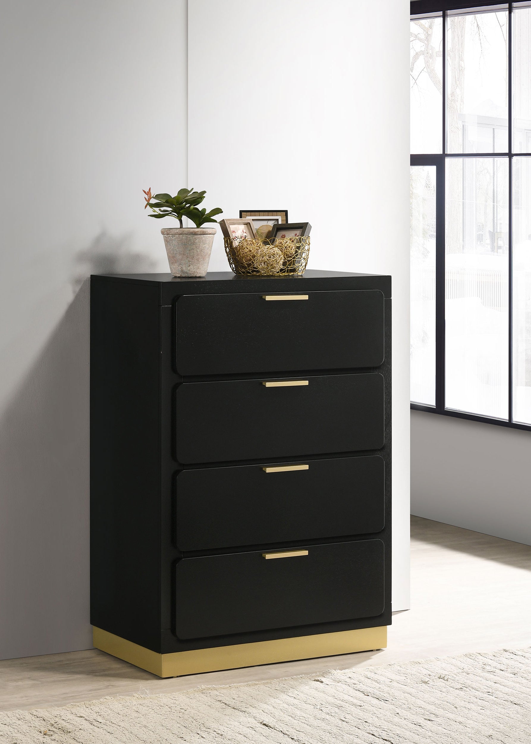 Caraway 4-drawer Bedroom Chest Black — view 2