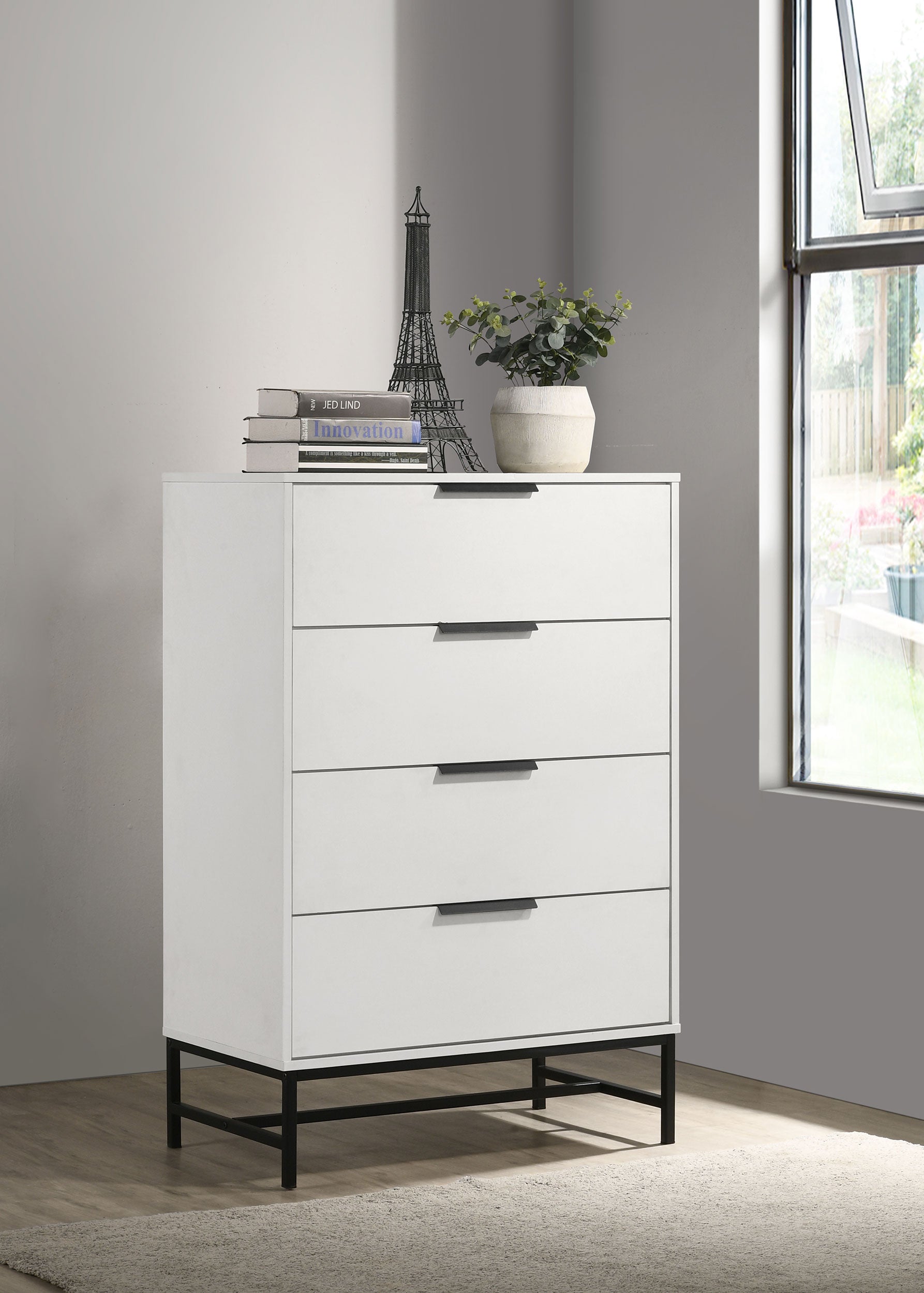 Sonora 4-drawer Bedroom Chest White  — view 2