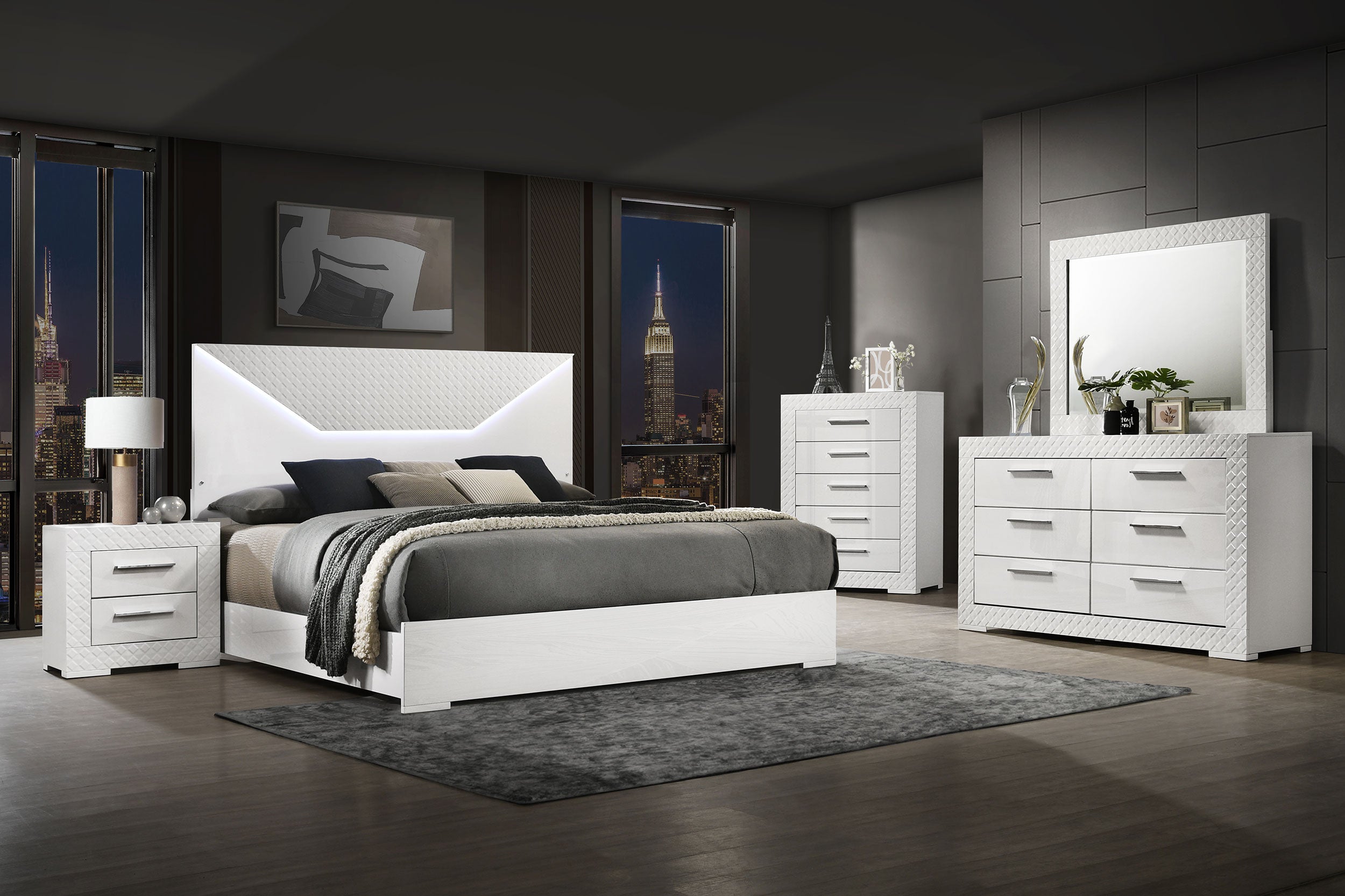 Ives 5-piece Eastern King Bedroom Set White High Gloss — view 1