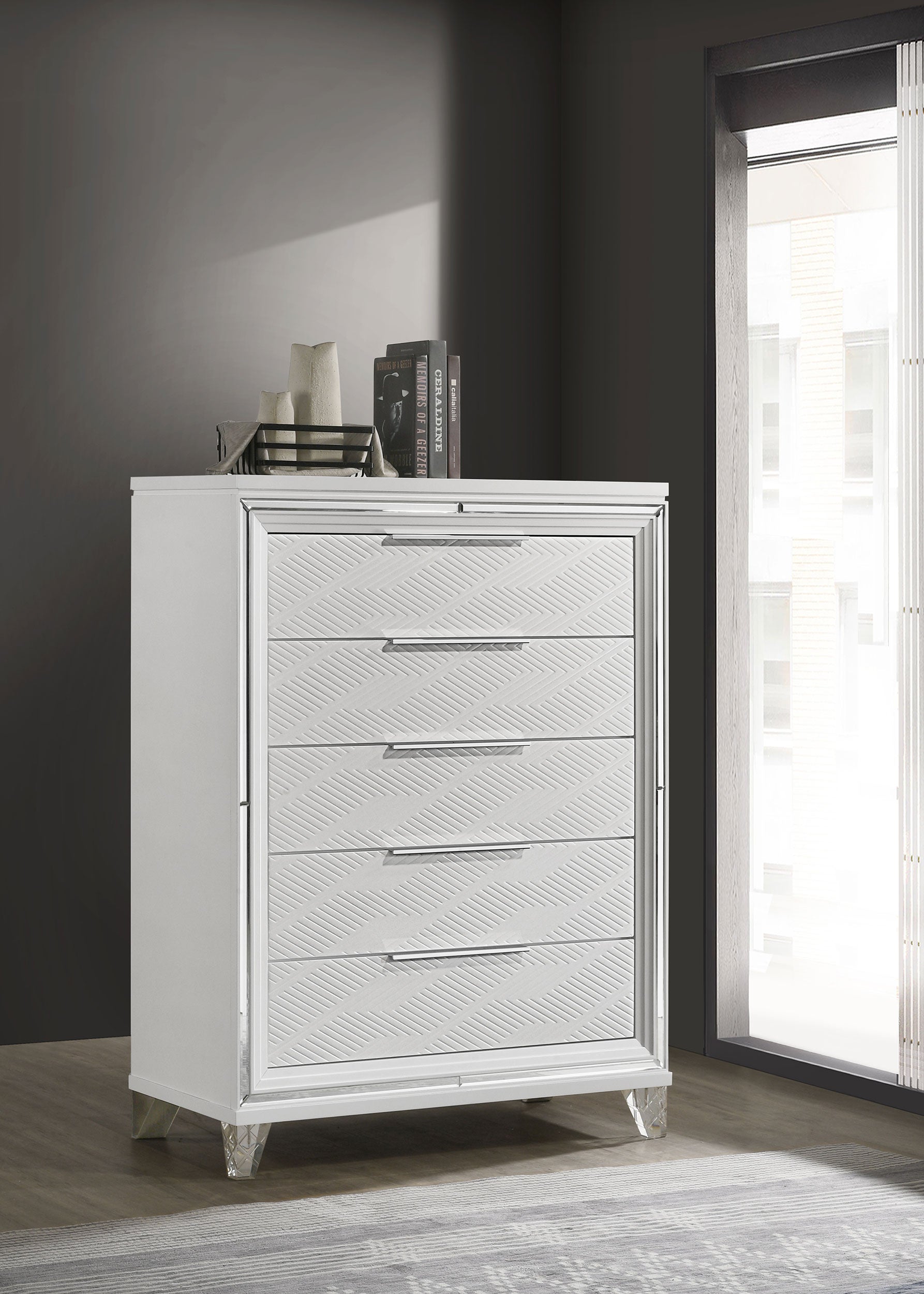 Marmore 5-drawer Bedroom Chest of Drawers White — view 2