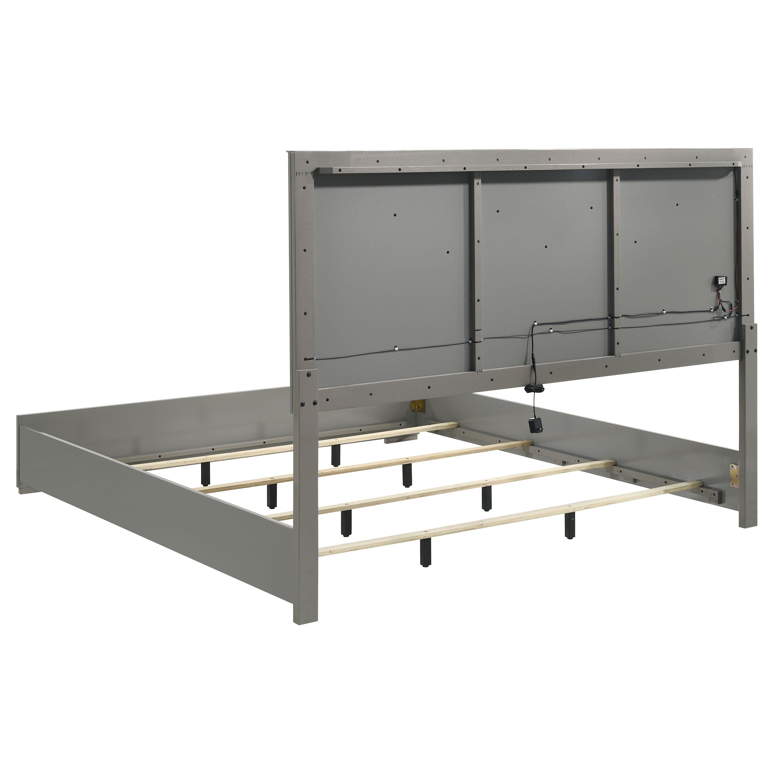Ives 5-piece Eastern King Bedroom Set Grey High Gloss — view 4