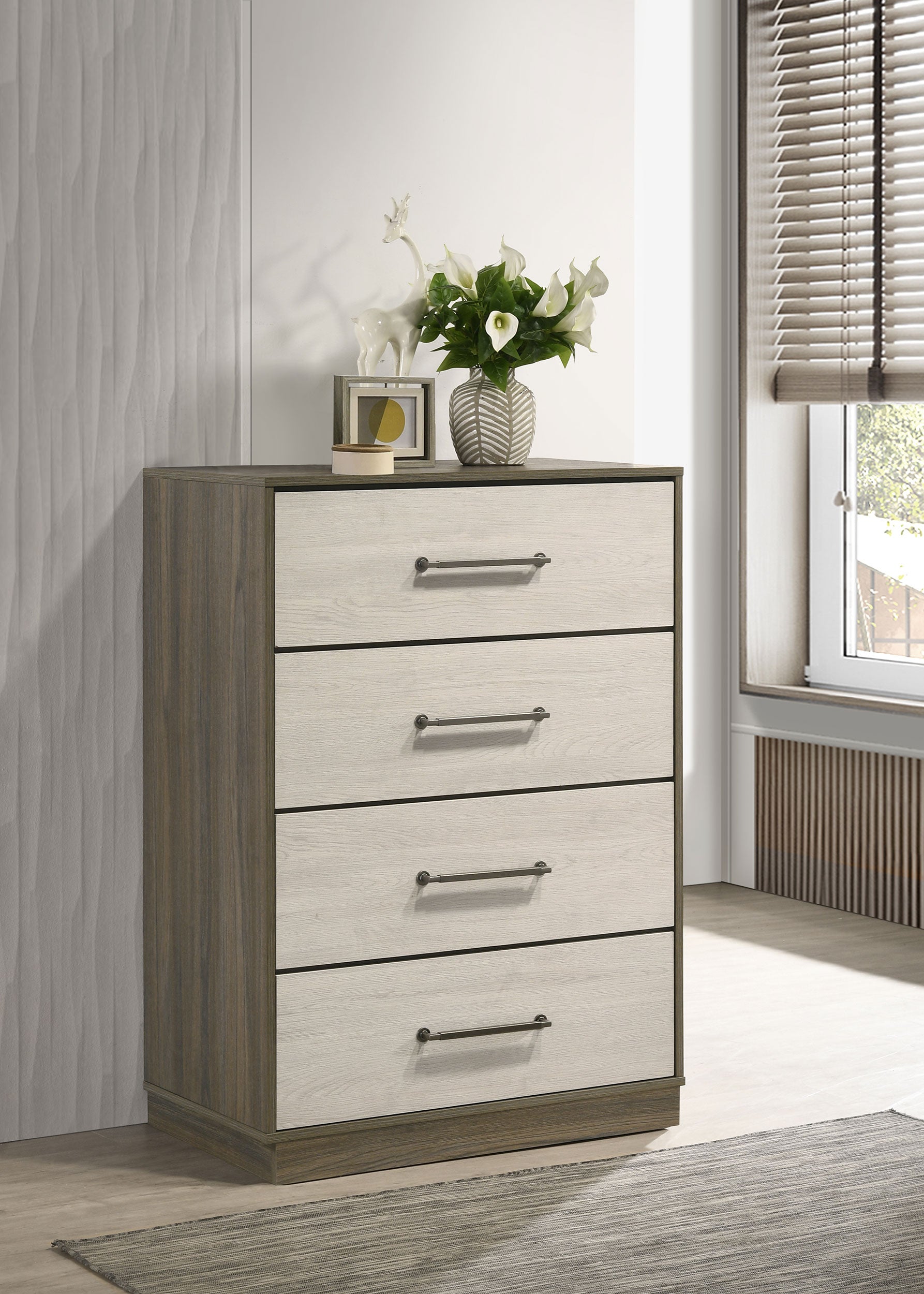Fenwick 4-drawer Chest of Drawers Grey Oak — view 2