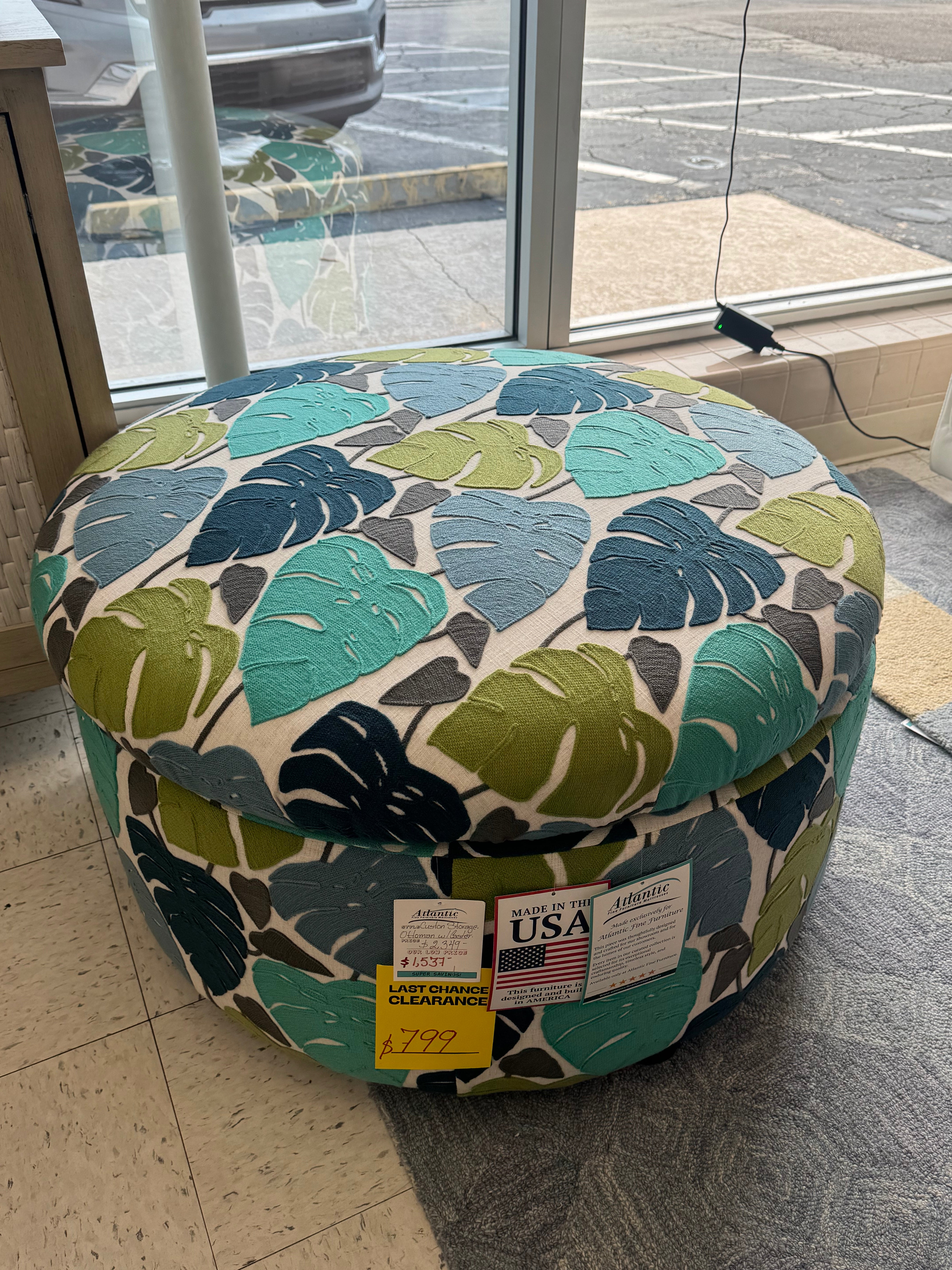 Custom Capris Storage Ottoman w/Caster