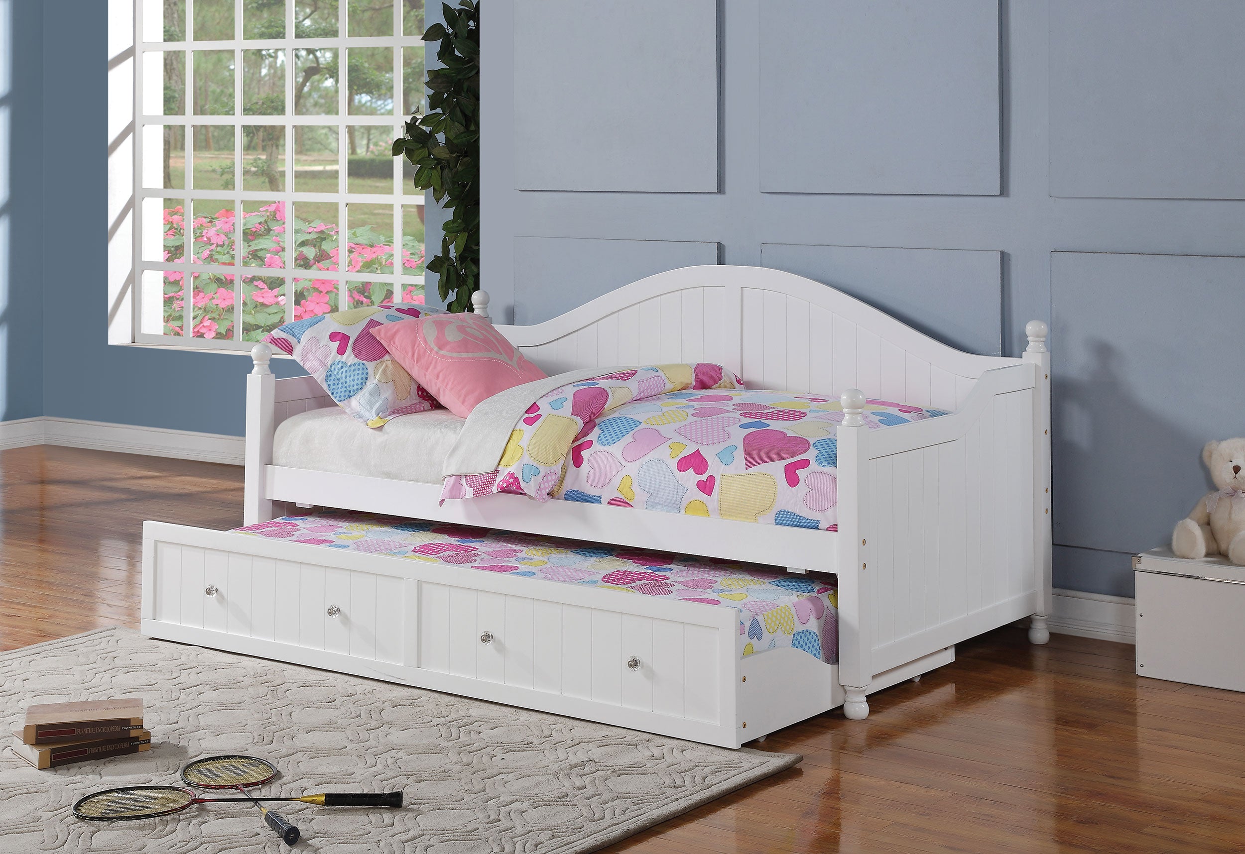 Julie Ann Wood Twin Daybed with Trundle White — view 2