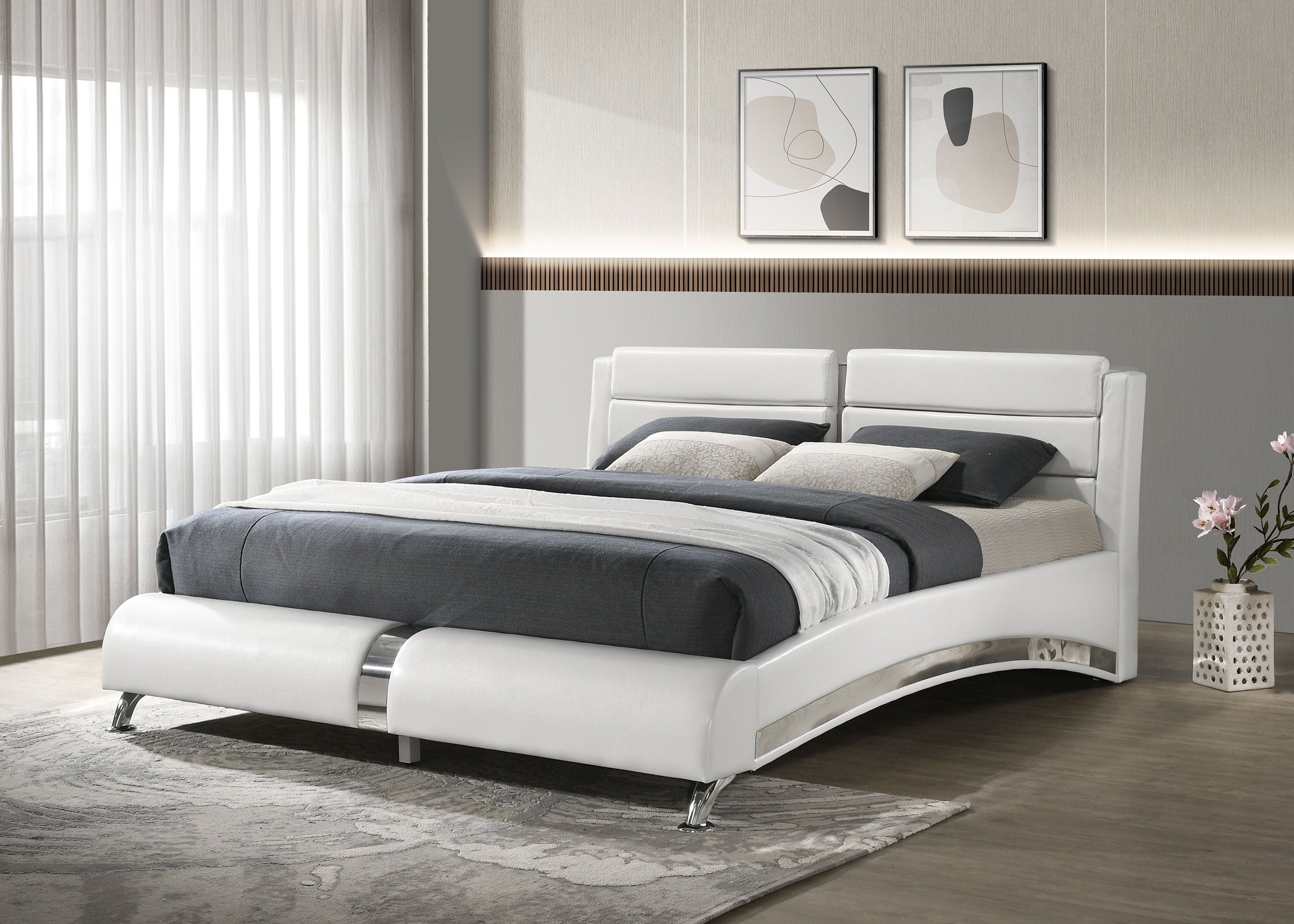 Jeremaine Upholstered Eastern King Sleigh Bed White — view 2
