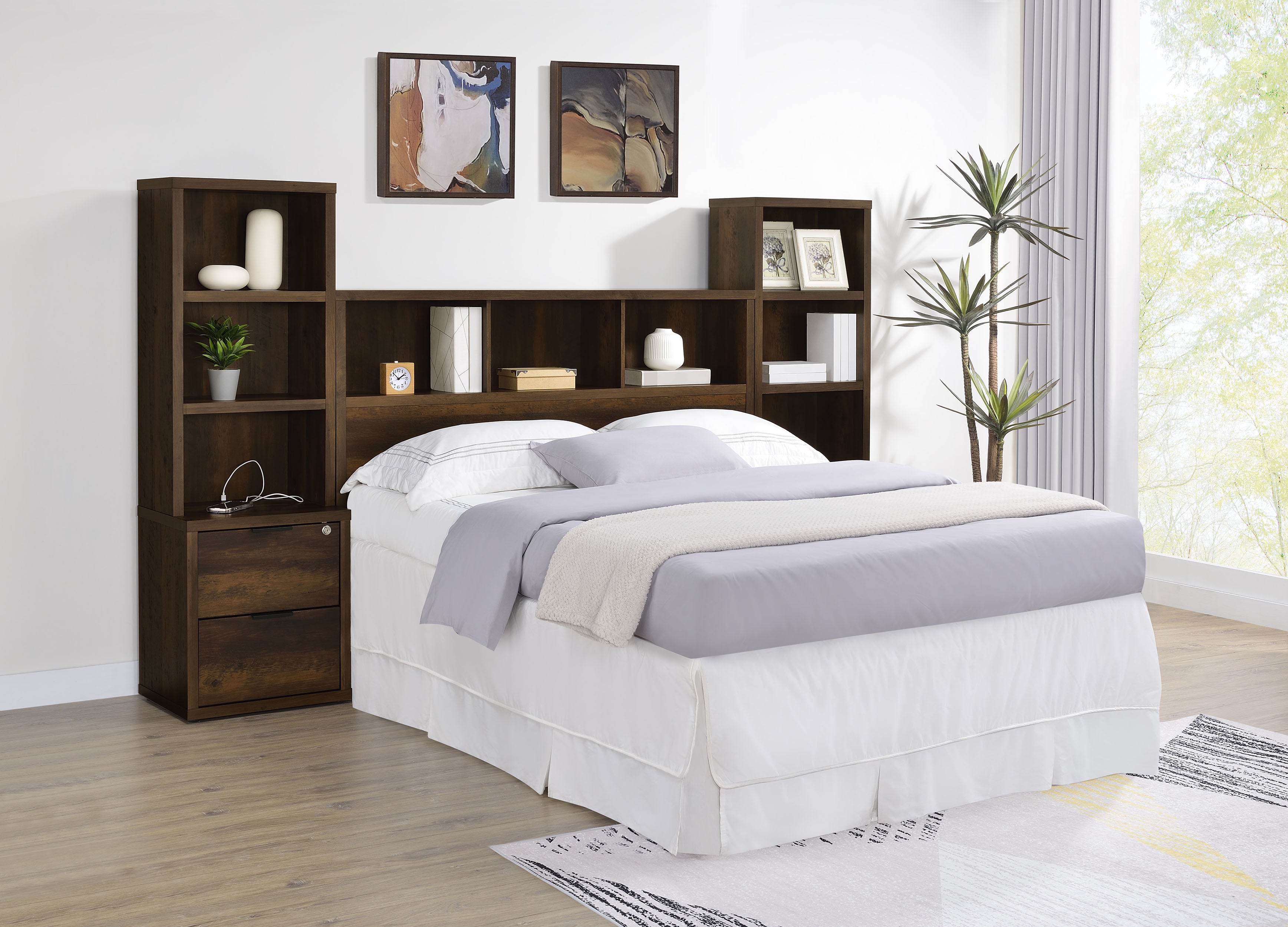 Westpark 3-piece Queen Bedroom Set Bookcase Headboard Pine — view 1