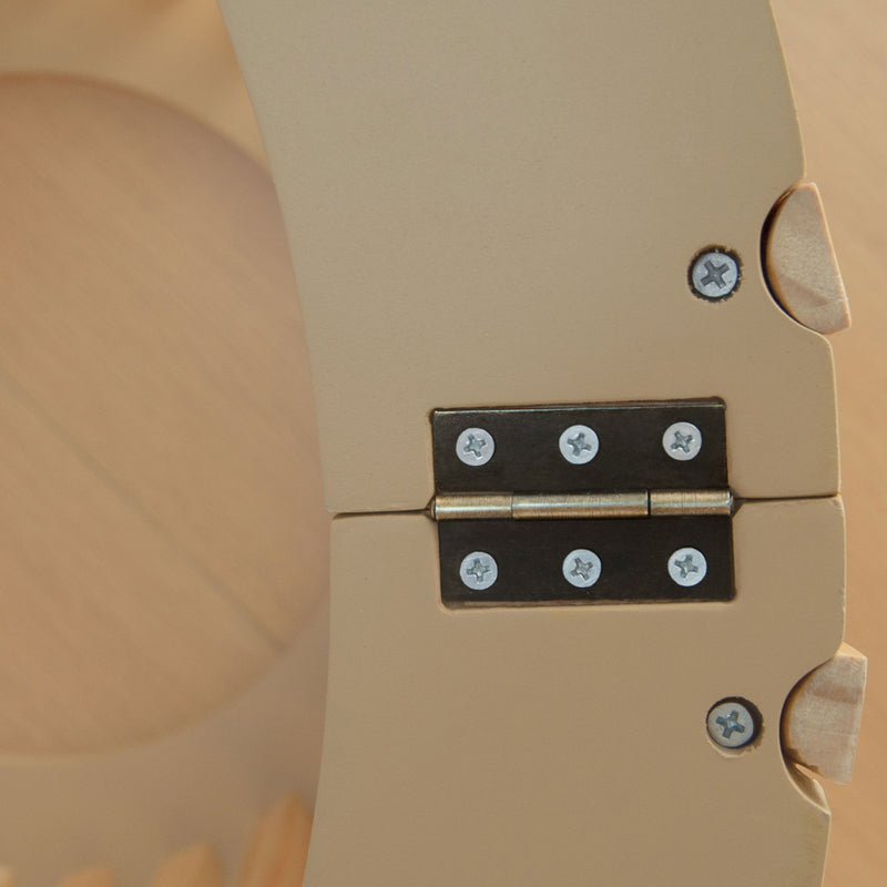 Modern Round Coffee Table With Grille Moldin