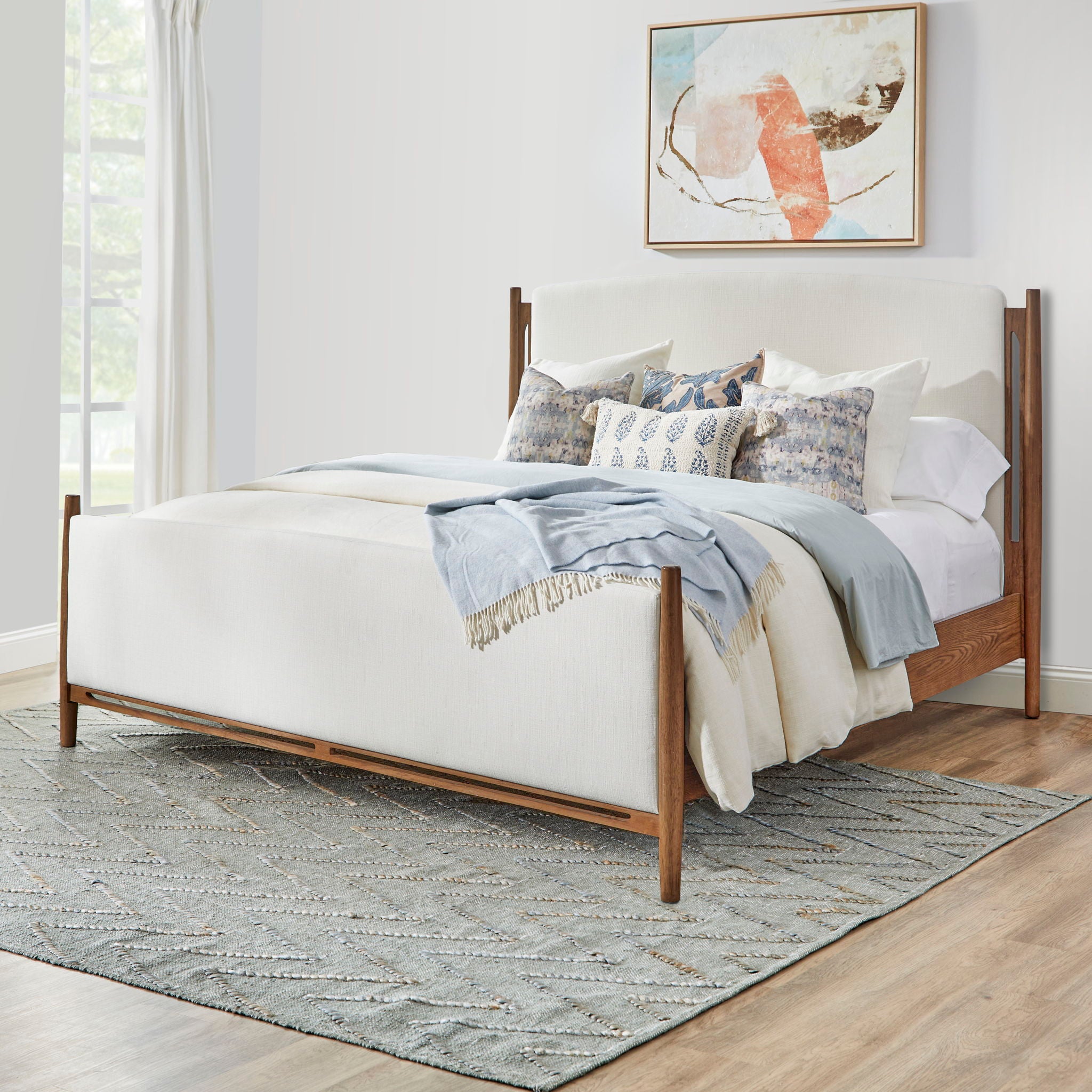 Verona - Upholstered Bed