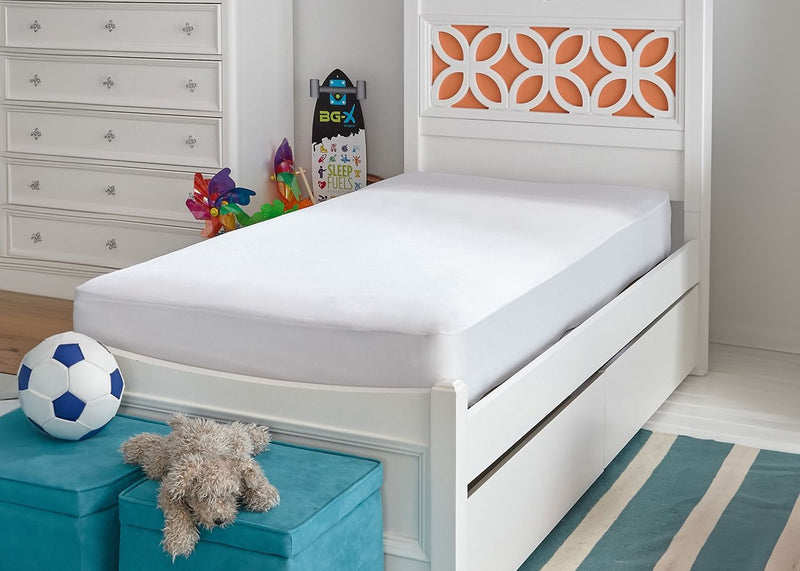 Basic - Full Kids Mattress Protector - White