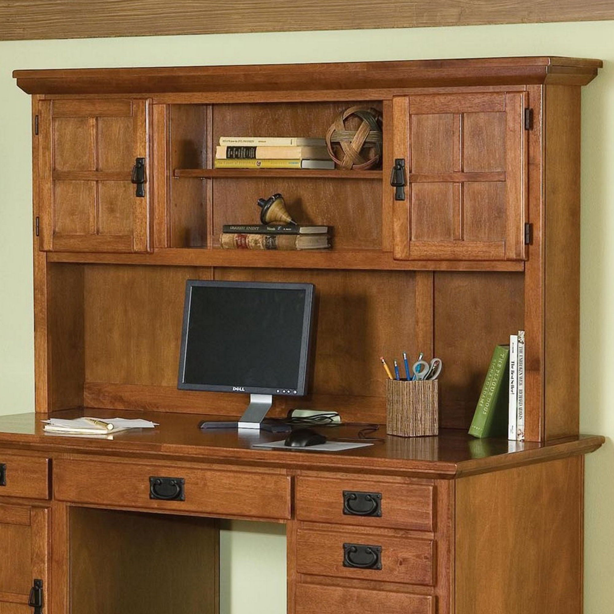 Arts & Crafts - Pedestal Desk With Hutch - Light Brown