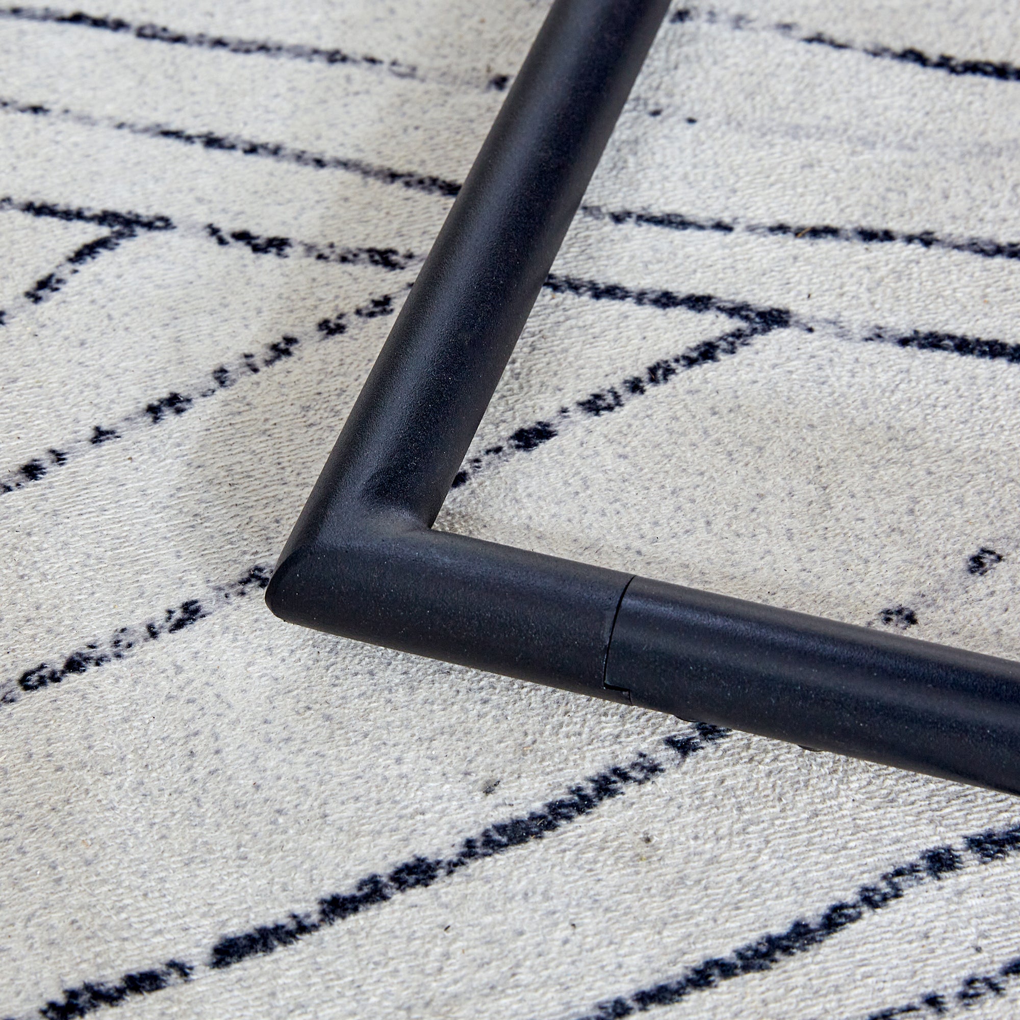 Modern dining chairs with faux leather upholstered seats - dining room chairs with metal legs, suitable for kitchen, living room, bedroom, dining room side chairs, set of 6 pieces (white+PU leather)