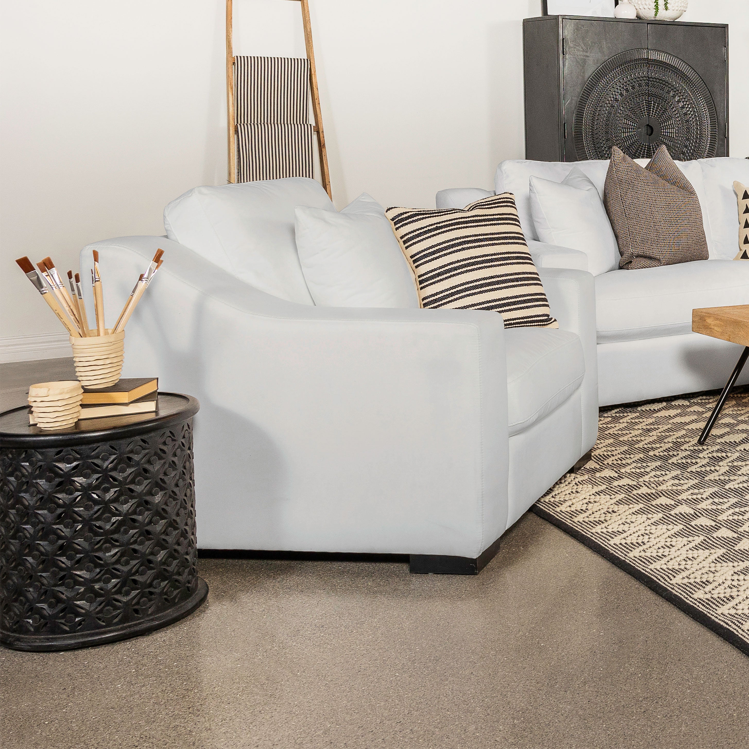 Ashlyn Upholstered Sloped Arm Accent Chair White — view 2