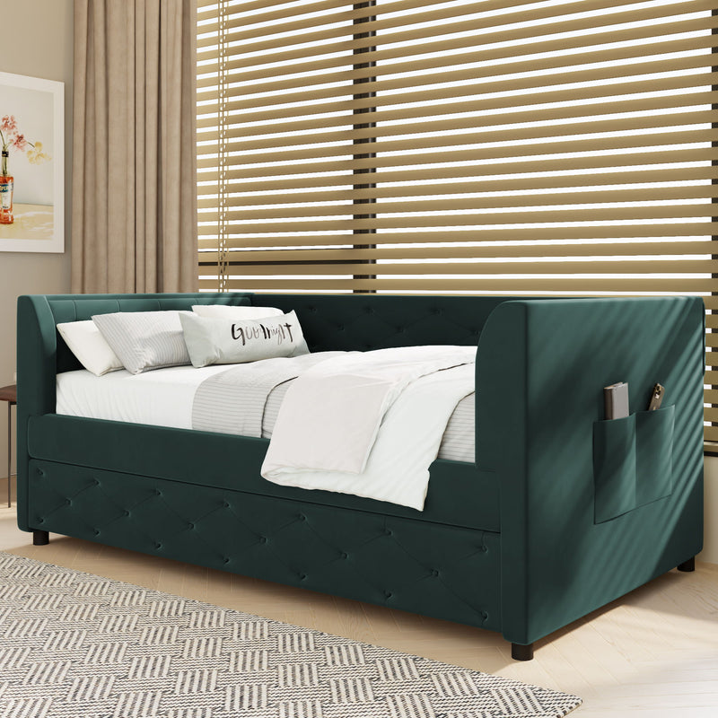 Upholstered Tufted Daybed With Trundle