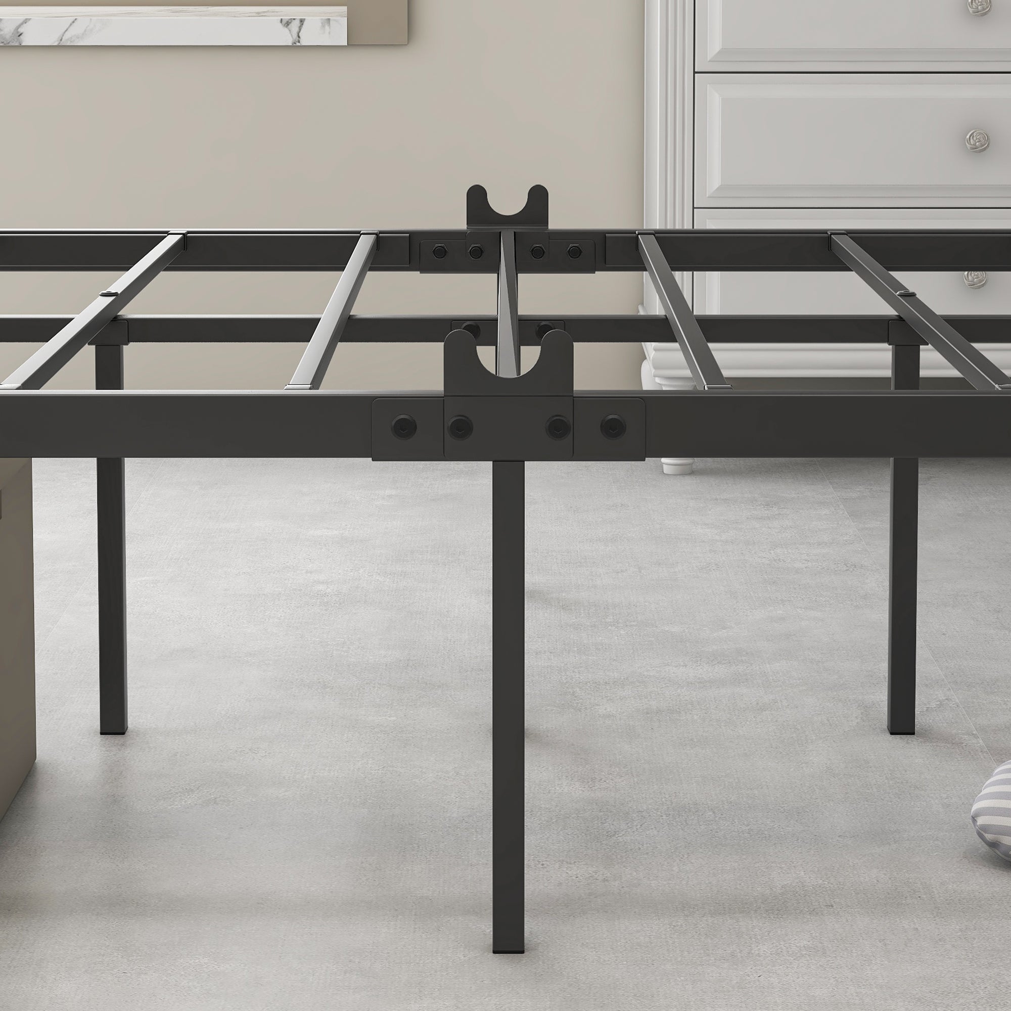 Metal Canopy Bed Frame, Platform Bed Frame Queen with X Shaped Frame Queen Black（same as W84034643）