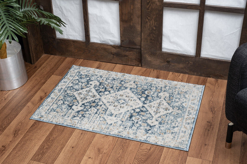 Noble - 5'3" X 7'3" Area Rug - Blue / Polyester