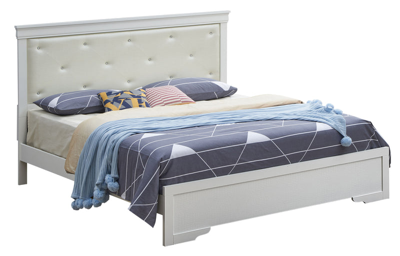 Chic Elegantly Designed Transitional Bed