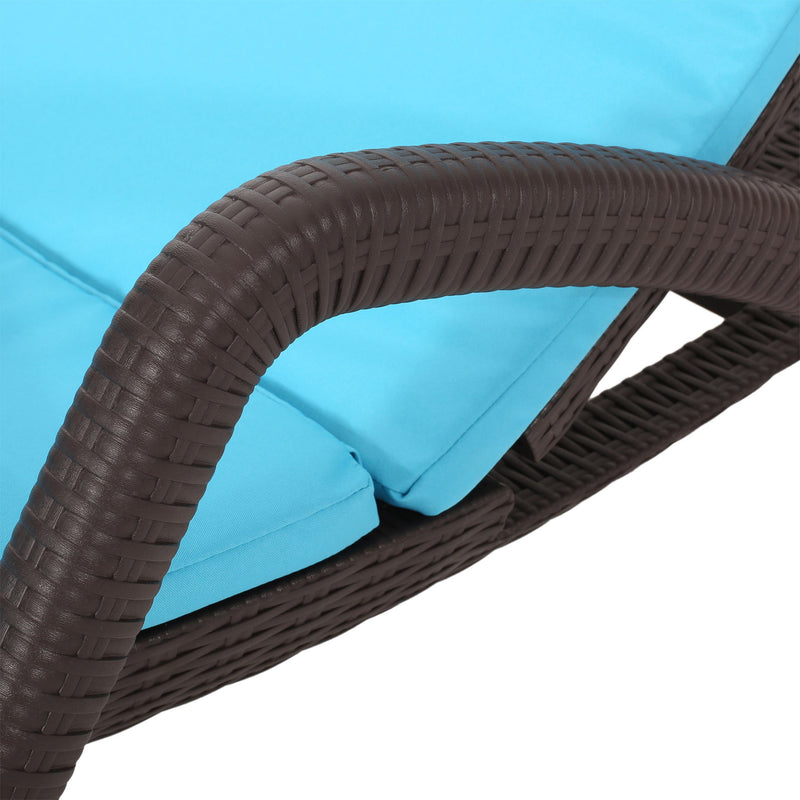 Mikael - Chaise Lounge With Cushion