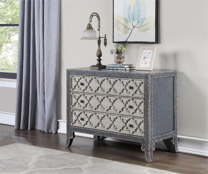 Kailey Rustic Cottage Accent Chest