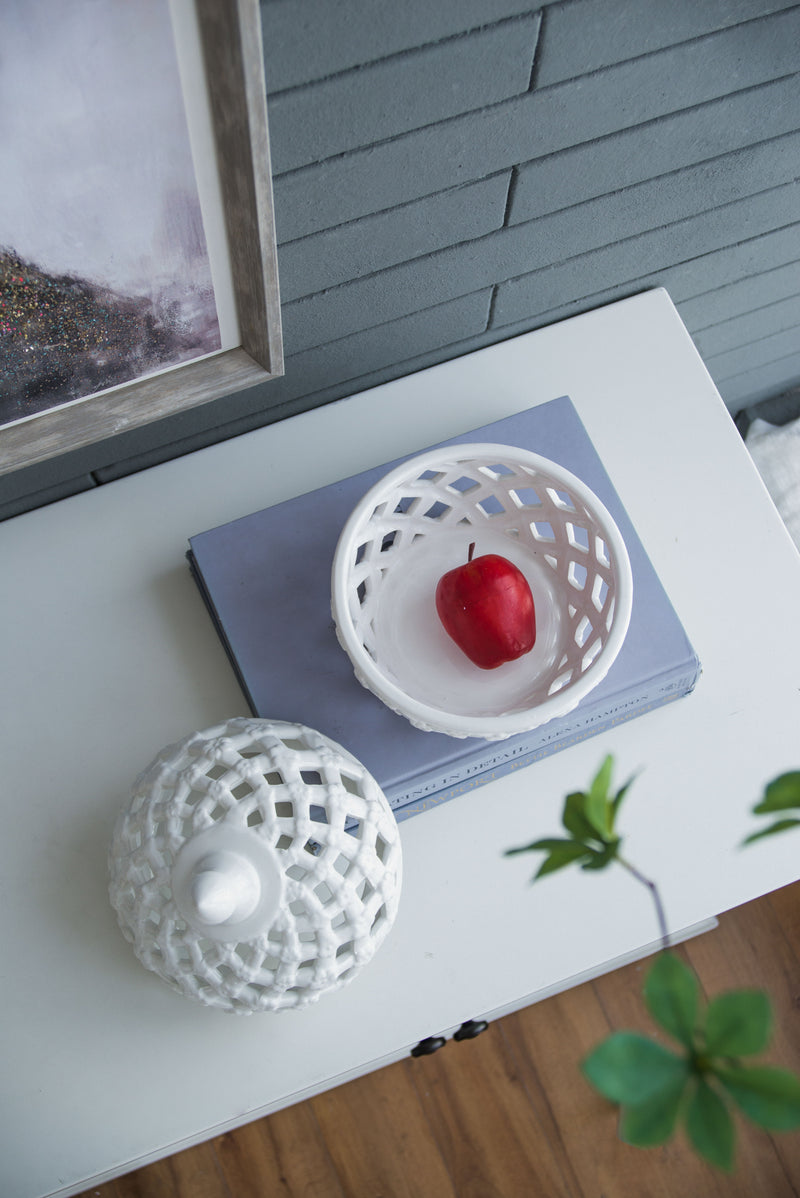 Ceramic Lidded Jar With Lattice Design - White