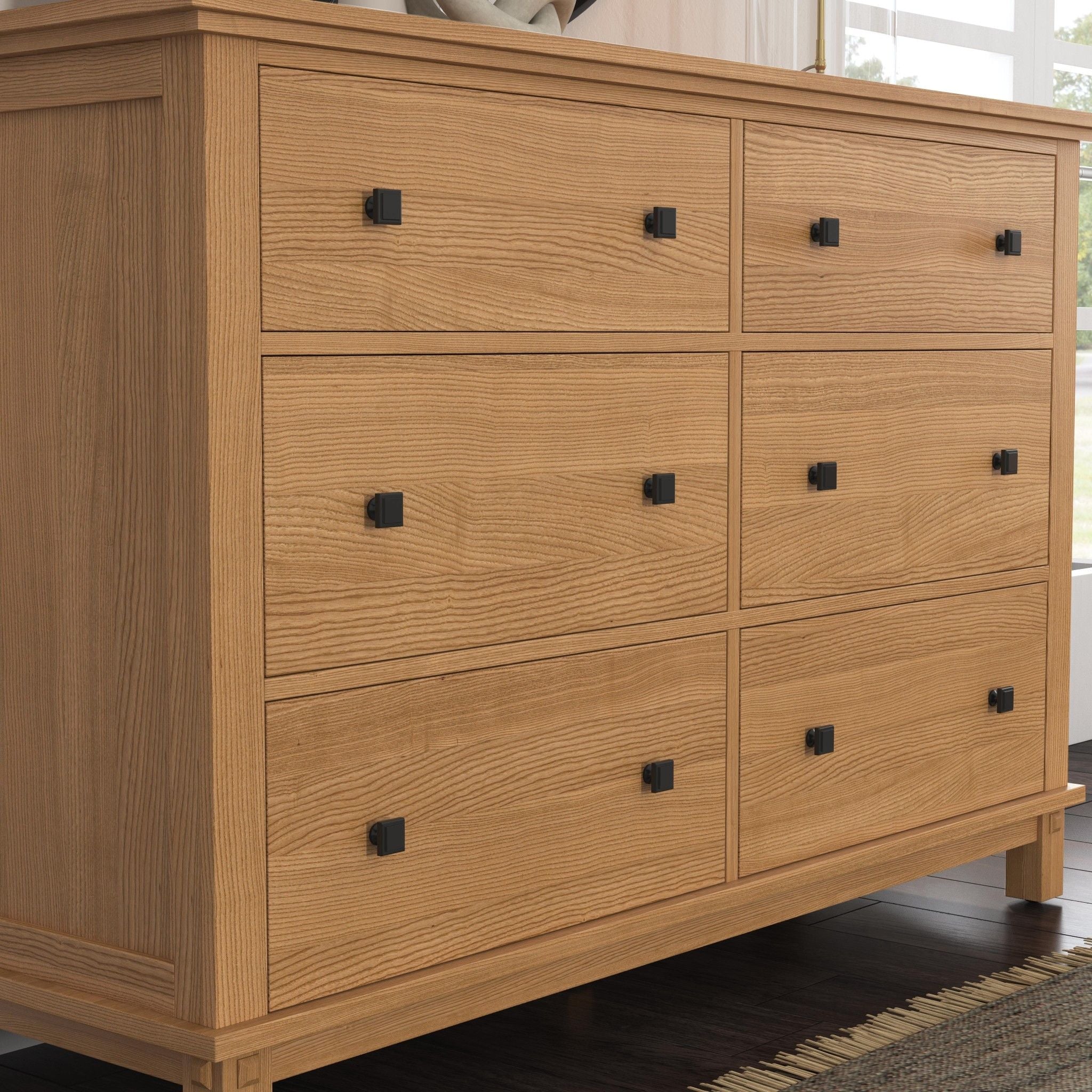 Oak Park - Elegant Dresser