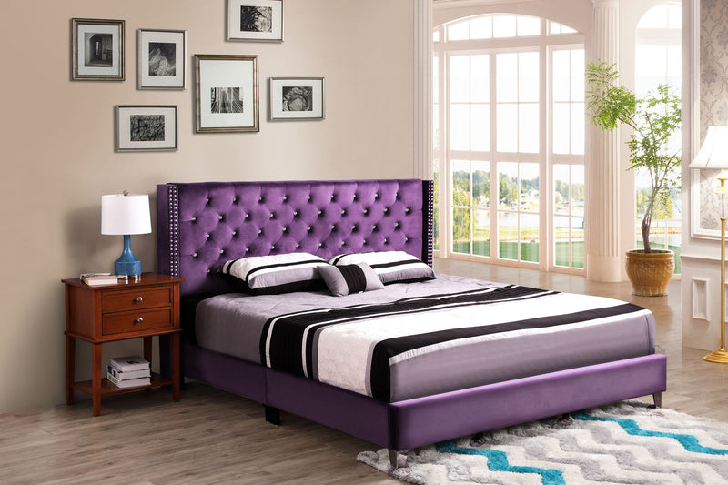 Julie - Upholstered Bed With Faux Diamonds