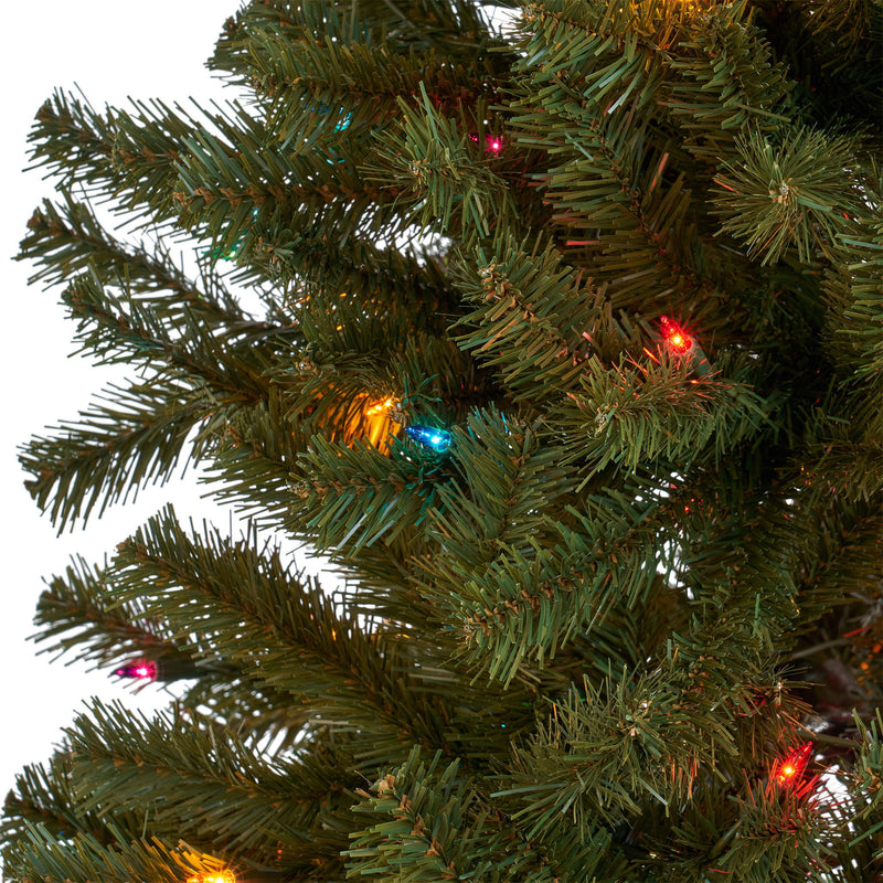 7' Noble Hinged Christmas Tree With 500 Multilights - Green