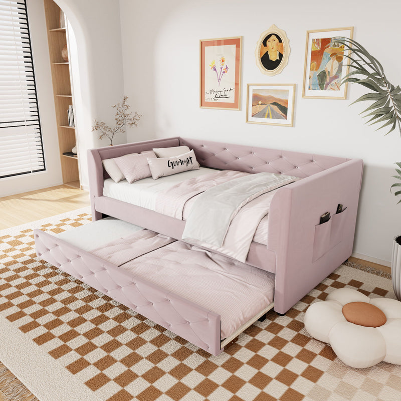 Upholstered Tufted Daybed With Trundle