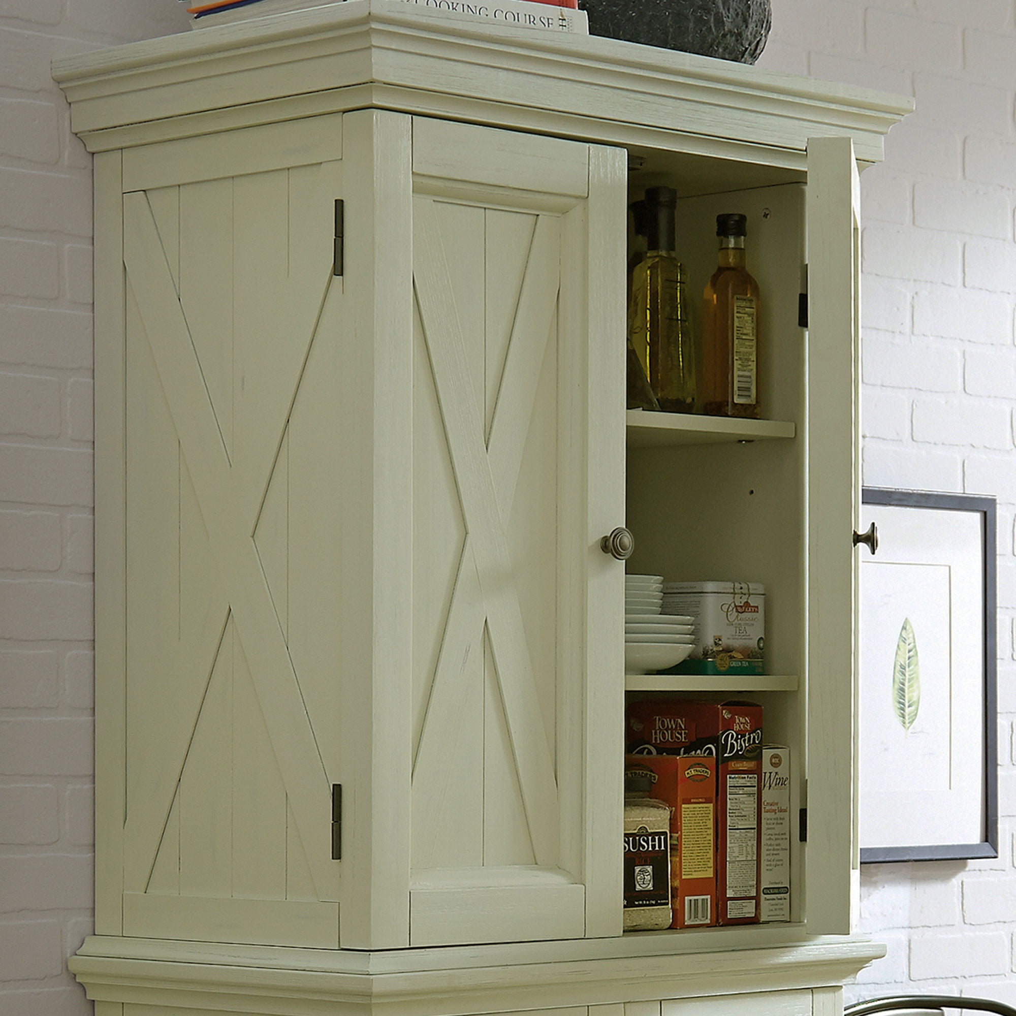 Seaside Lodge - Pantry - White