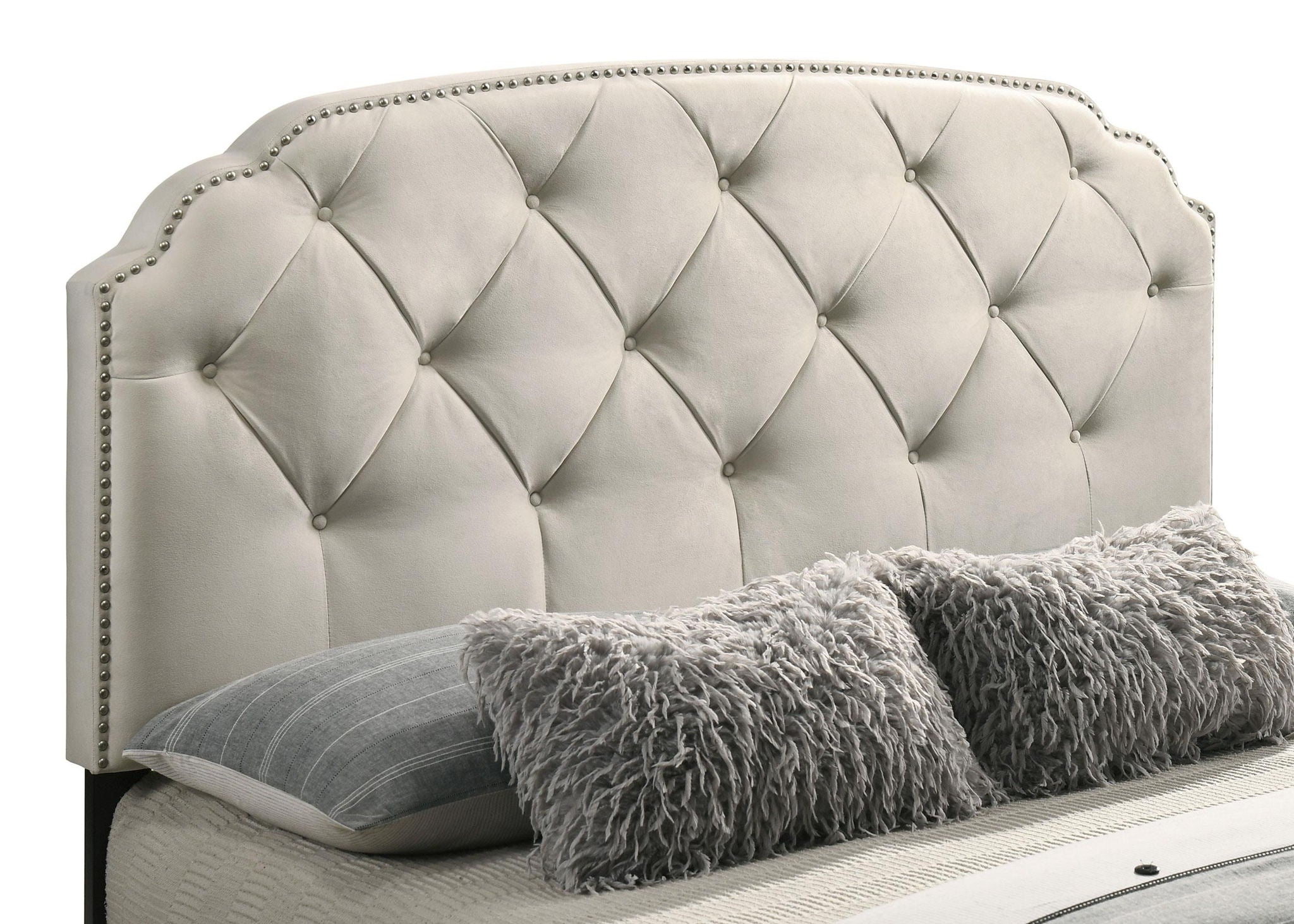 Marianna 4-drawer Upholstered Full Storage Bed Cream