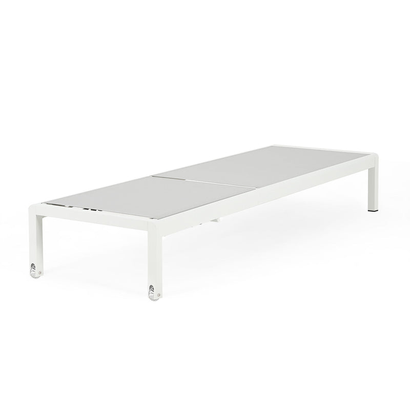 Outdoor Patio Chaise Lounge With 5 Reclining Positions