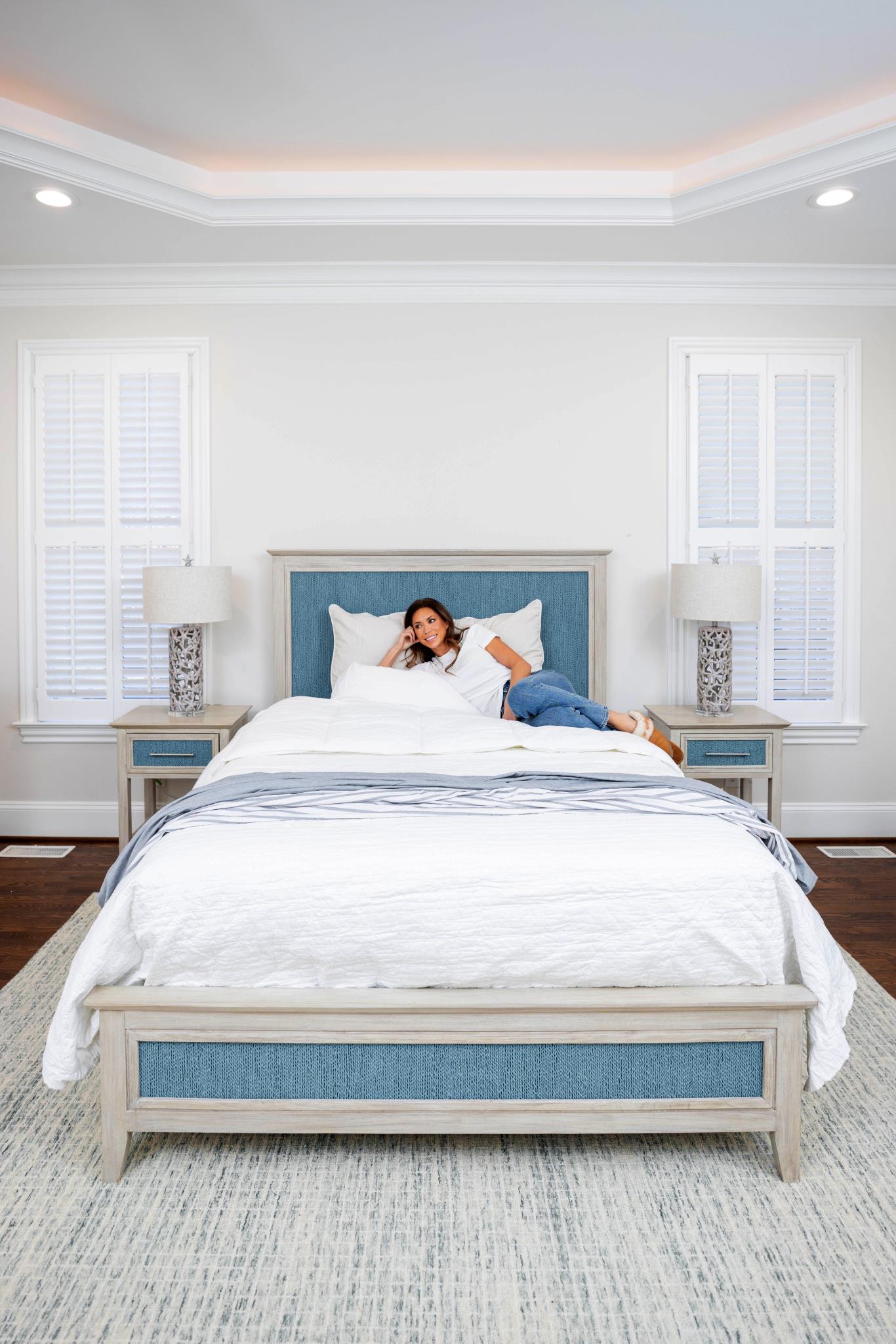 Ocean Isles Woven King Bed, Ocean Blue