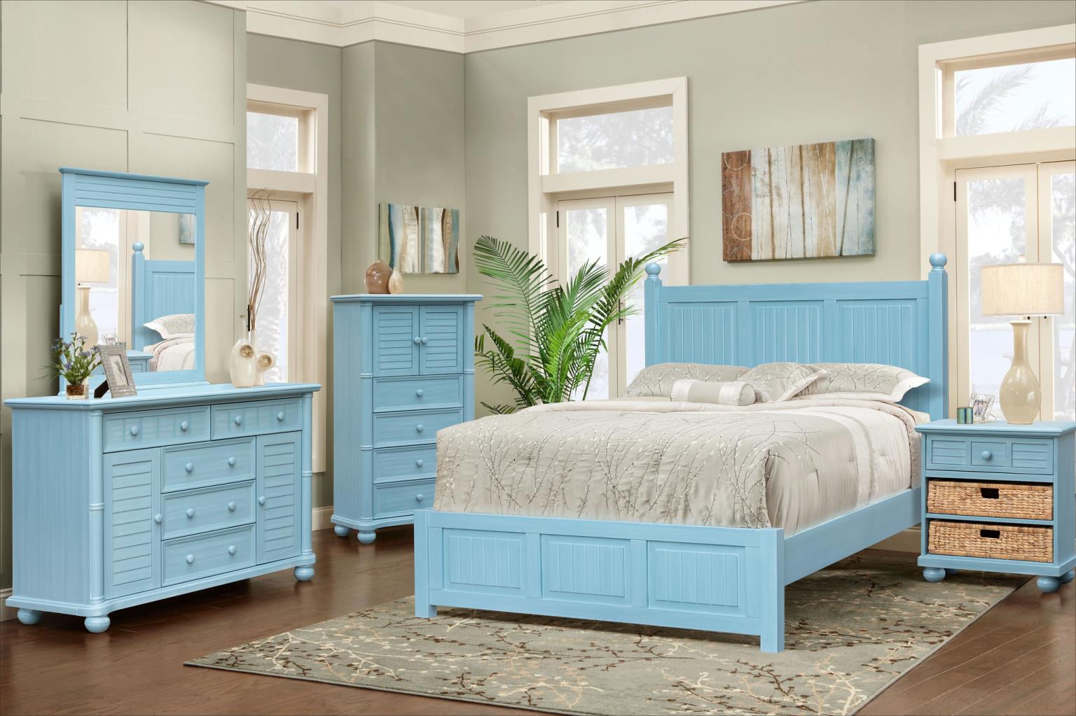 Beachfront Bedroom (Ocean Blue)
