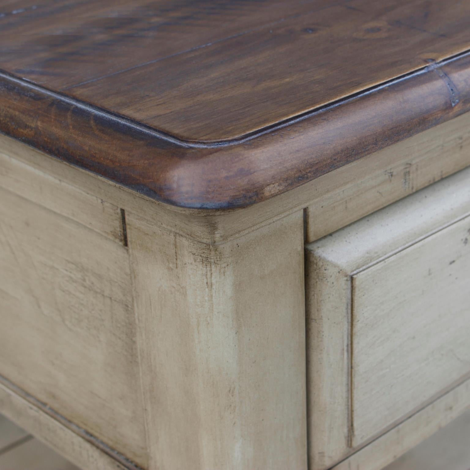 Brockton End Table (Light Wheat)