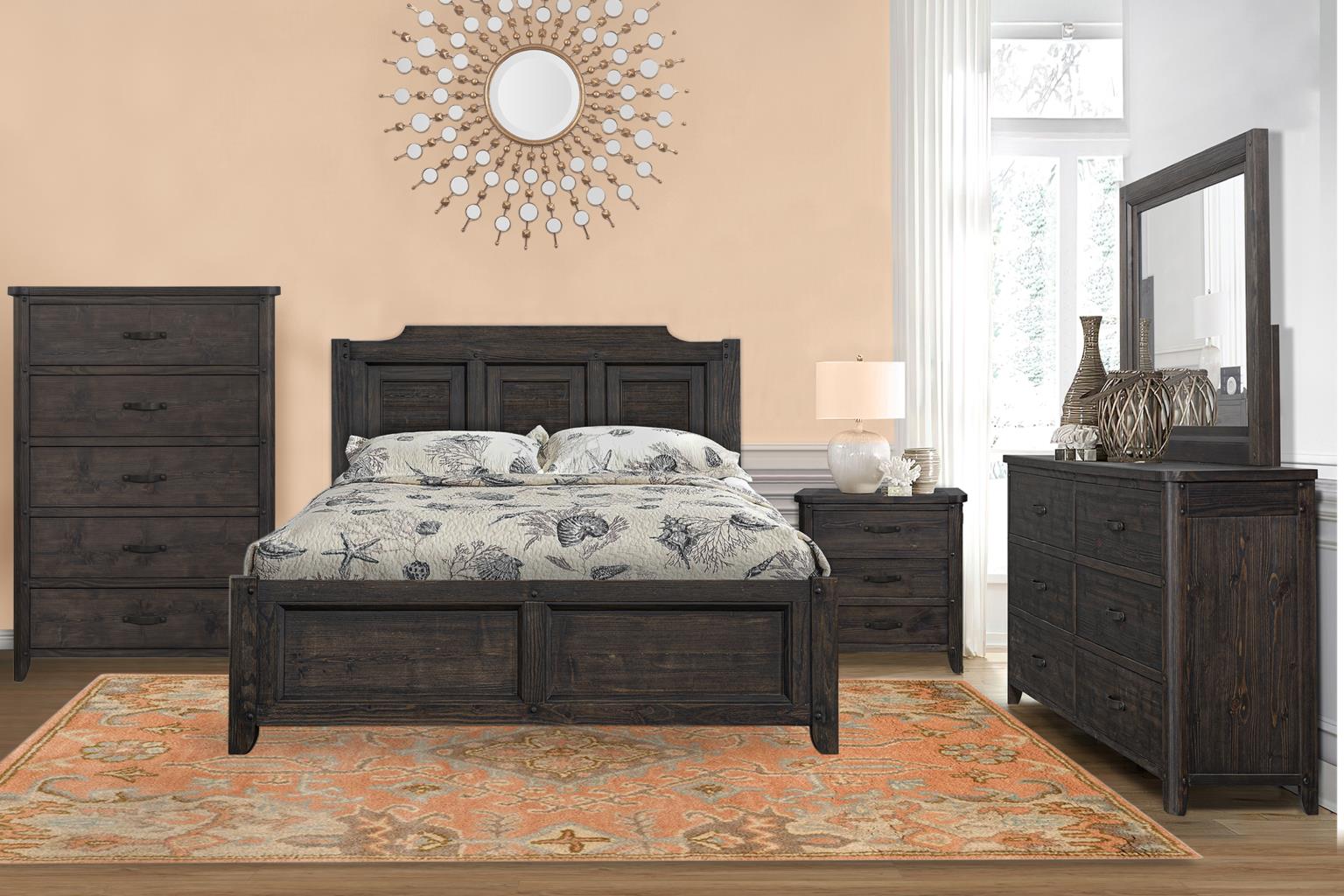 Canyon River Chest