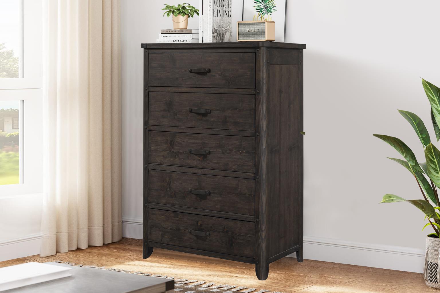 Canyon River Chest