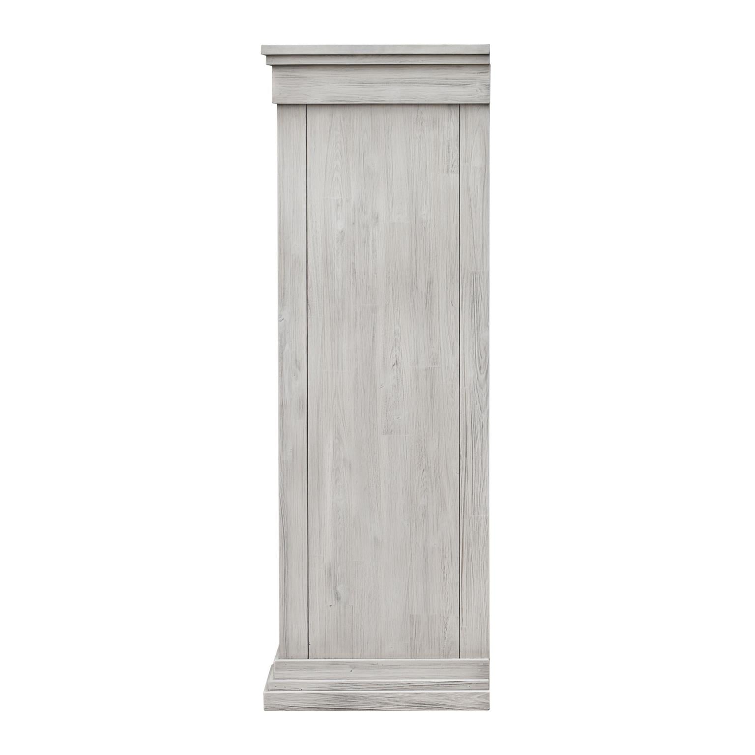 Cottage Lake Chest (Greige)