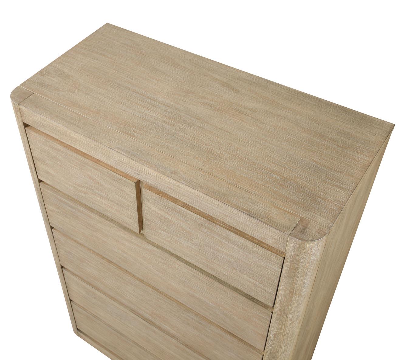 Hyde Park 5 Drawer Chest. Weathered Natural Finish