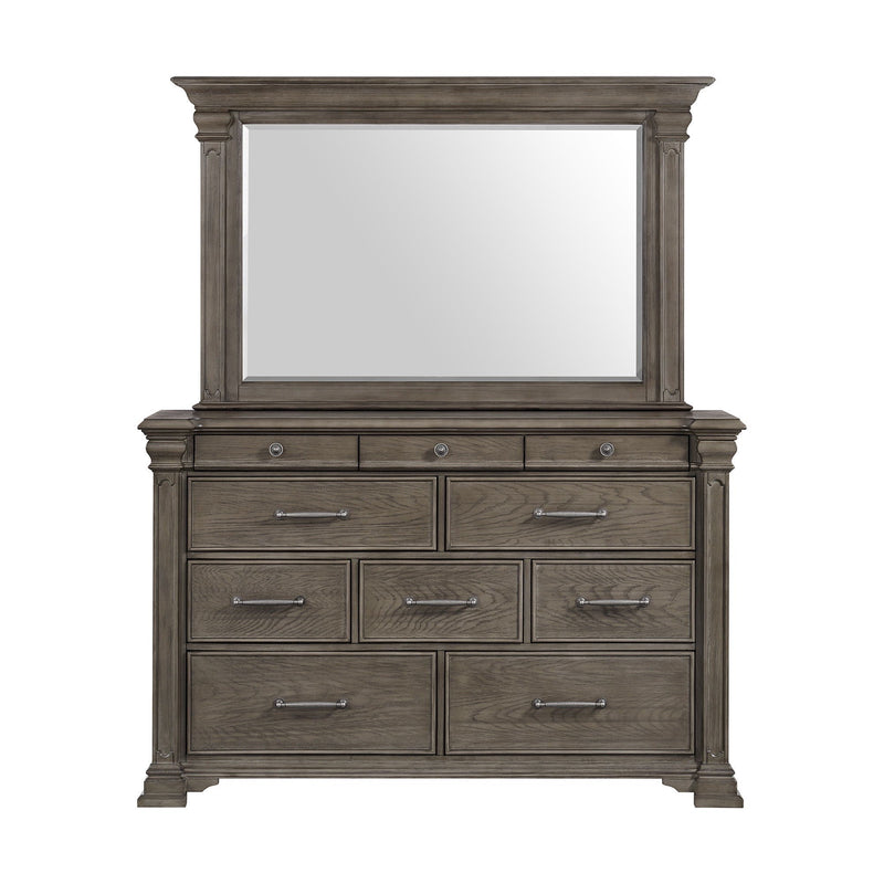 Kings Court 10 Drawer Dresser (*HAS DAMAGE*)