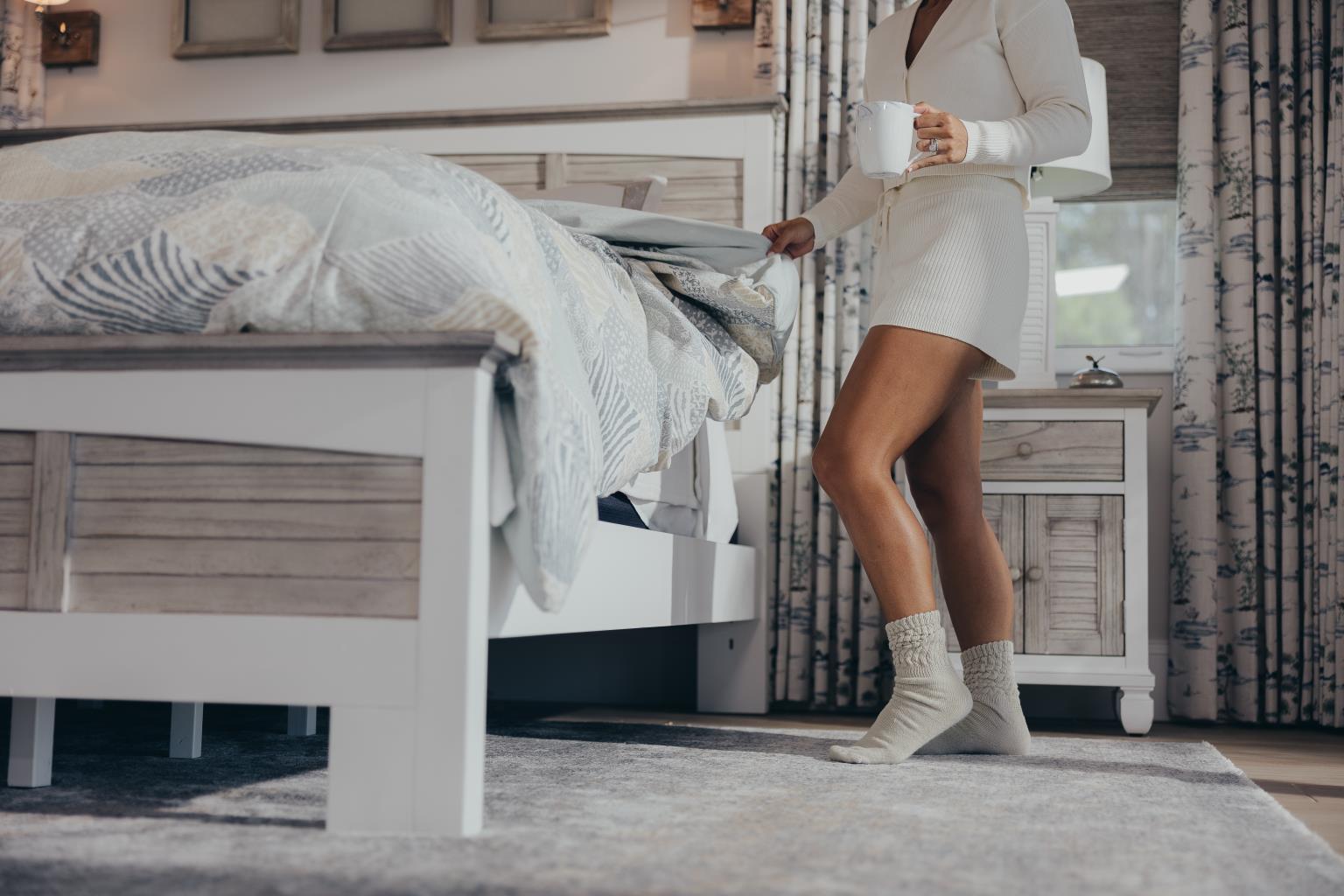 Islamorada King Footboard Dapple Grey Finish