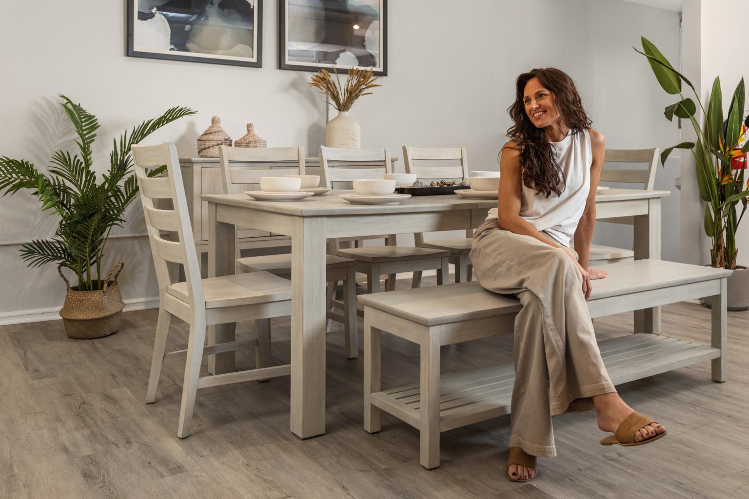 Geneva Bench. Distressed White Finish