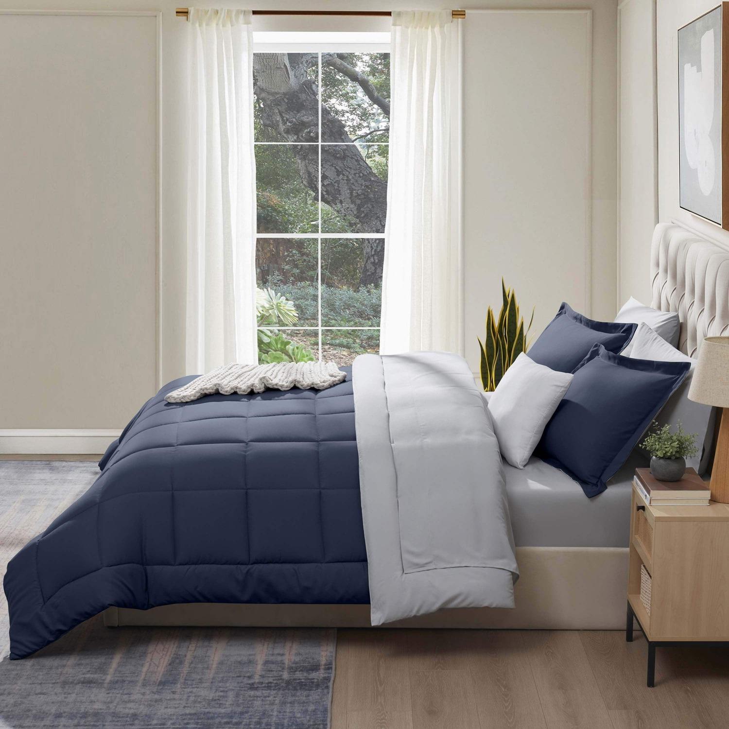 Bed in a Bag - Navy/Light Grey