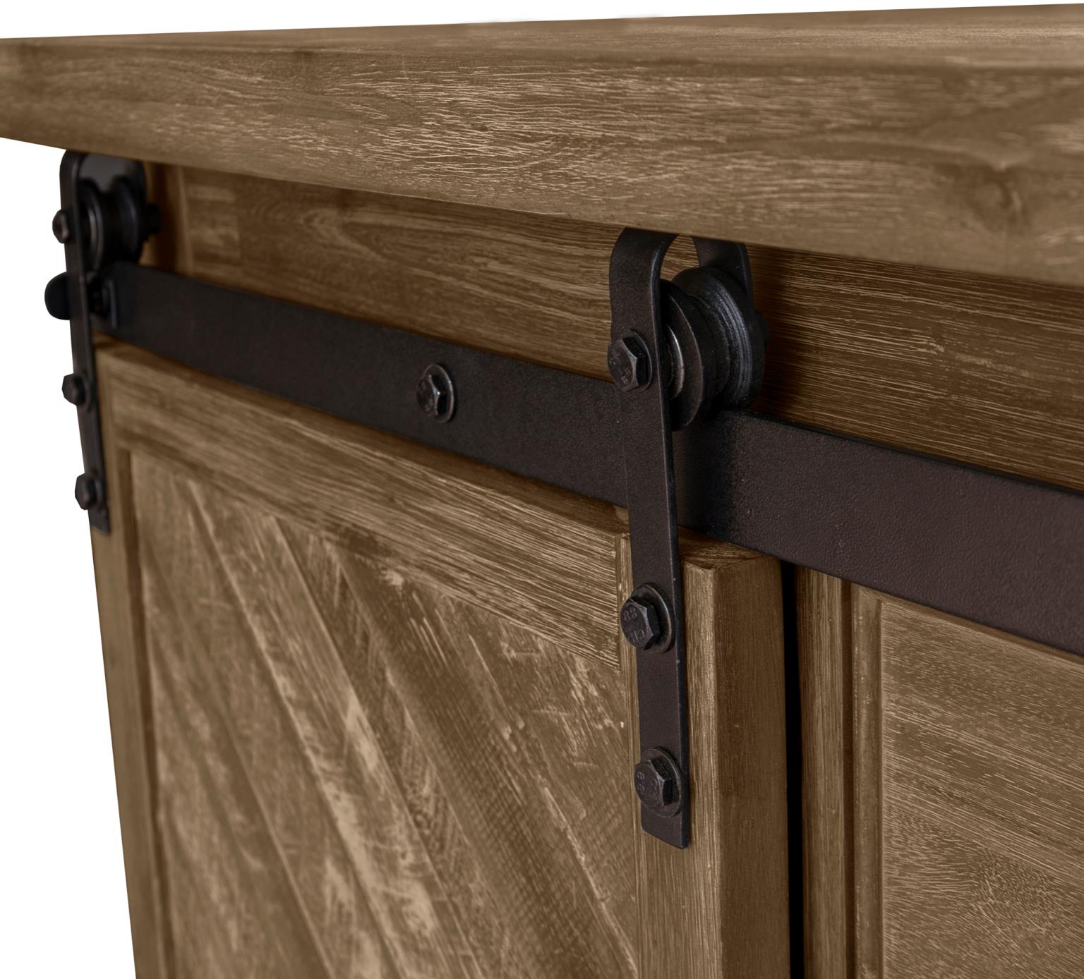 Saddlebunch Chest